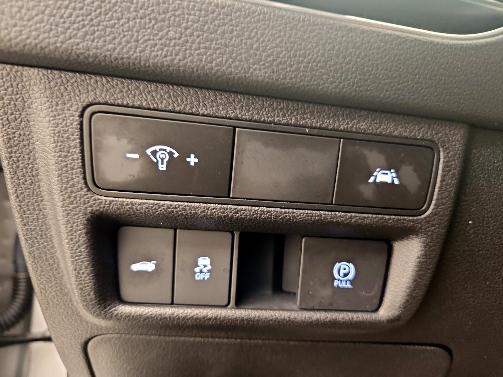 Thumbnail: 2023 Hyundai Sonata - 11