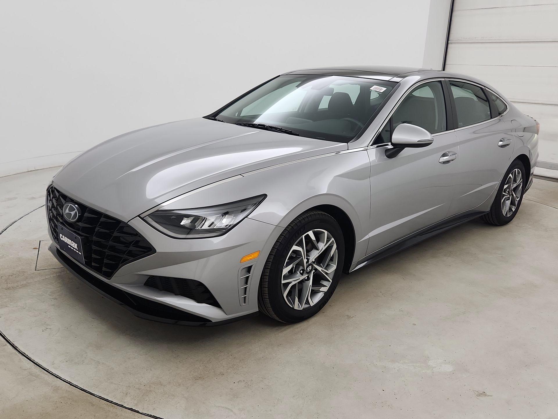 Thumbnail: 2023 Hyundai Sonata - 3