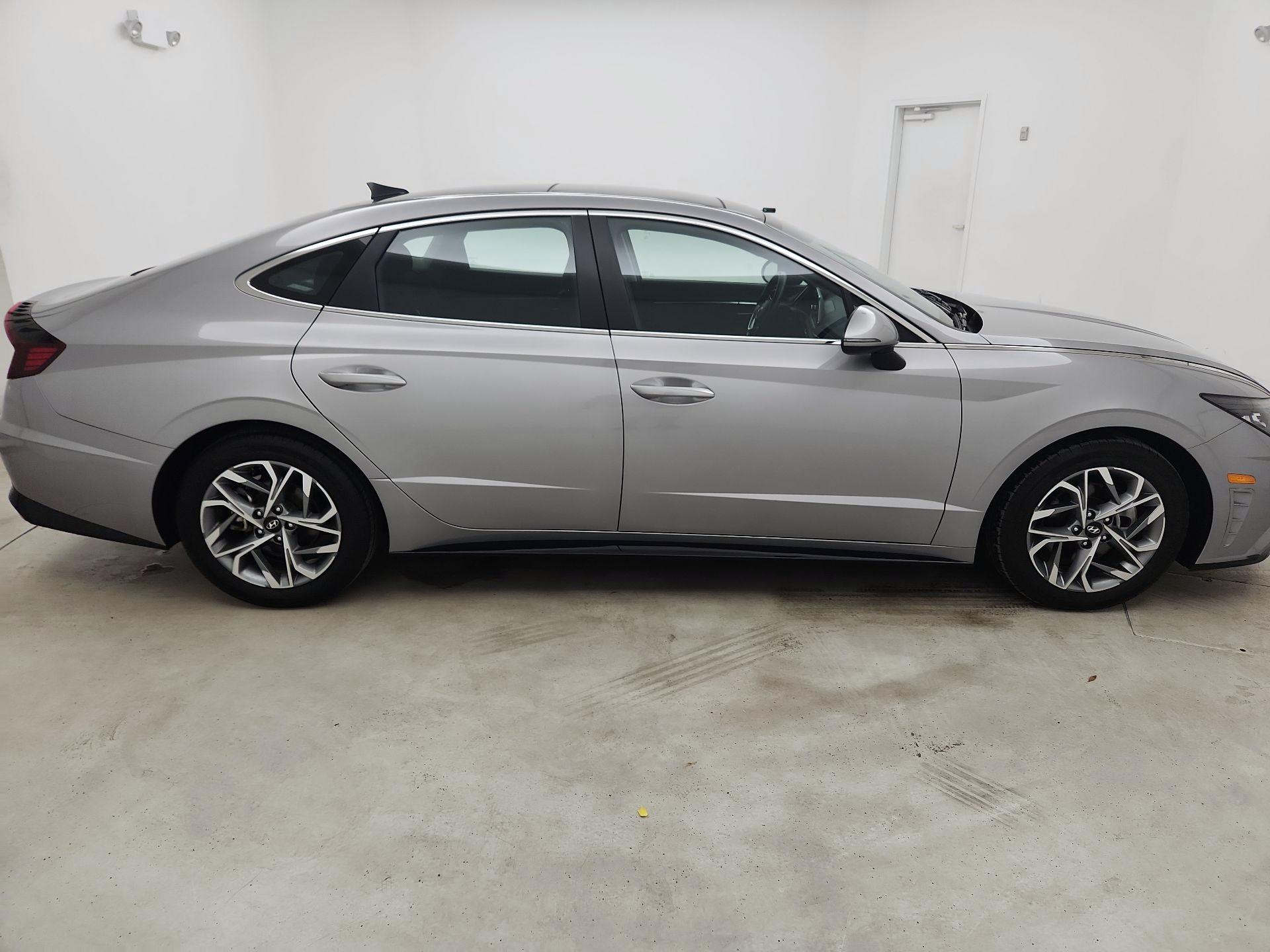 Thumbnail: 2023 Hyundai Sonata - 4