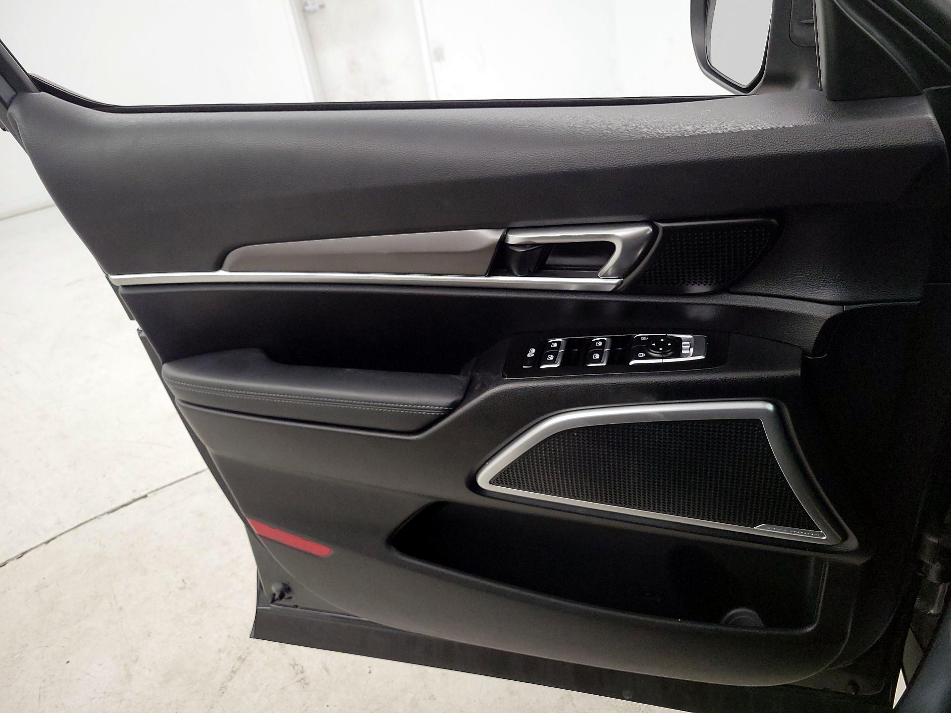 Thumbnail: 2023 Kia Telluride - 12