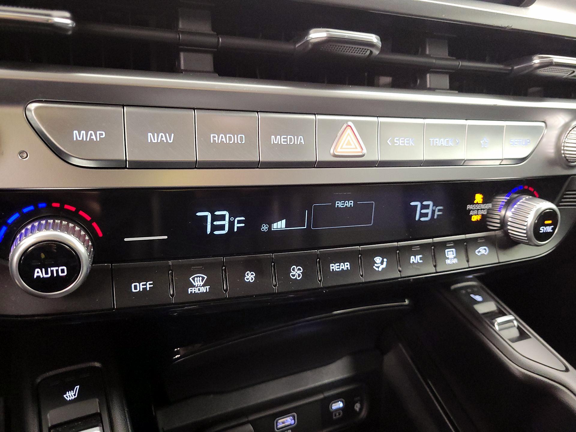 Thumbnail: 2023 Kia Telluride - 16