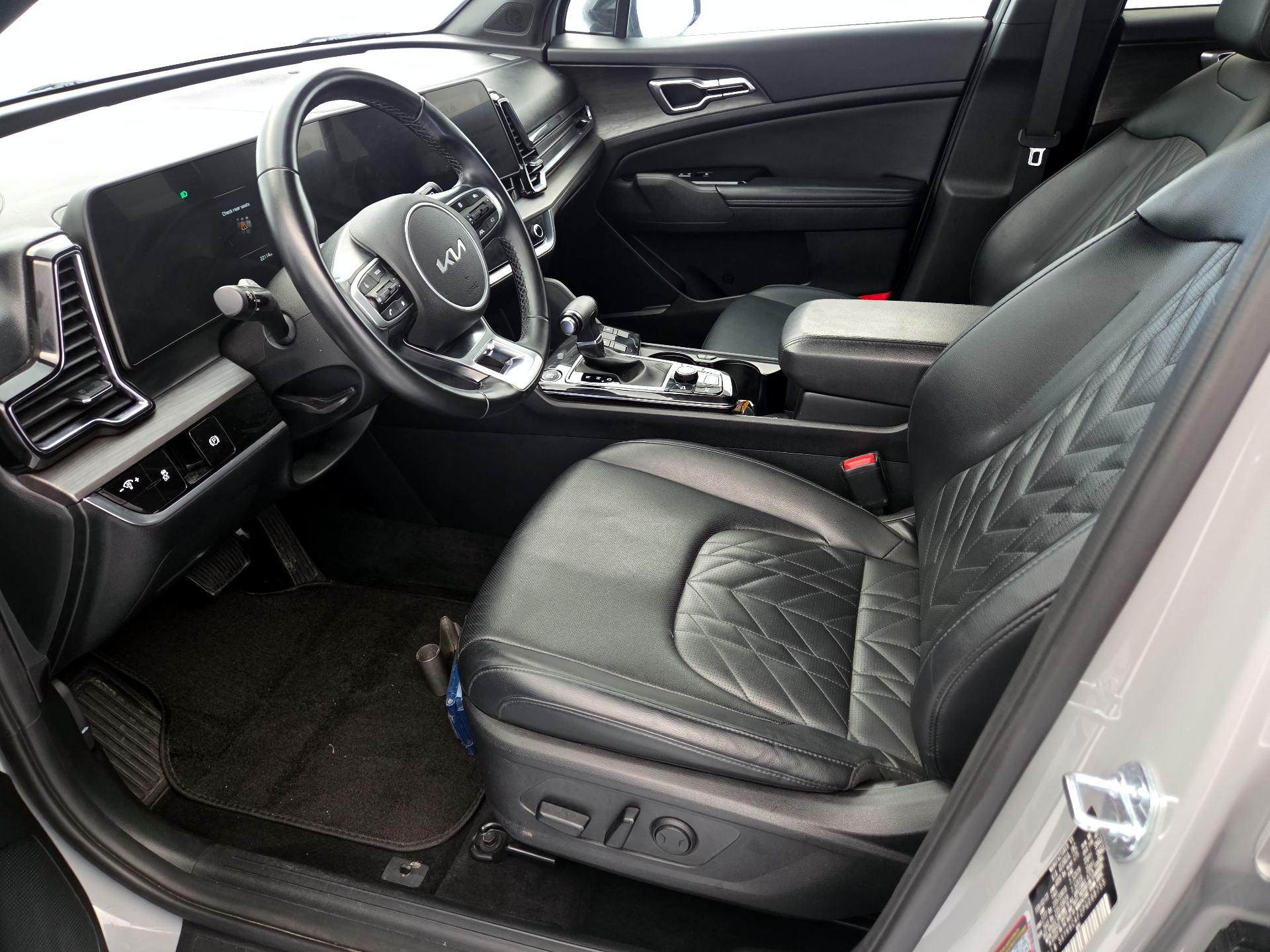 Thumbnail: 2023 Kia Sportage - 11