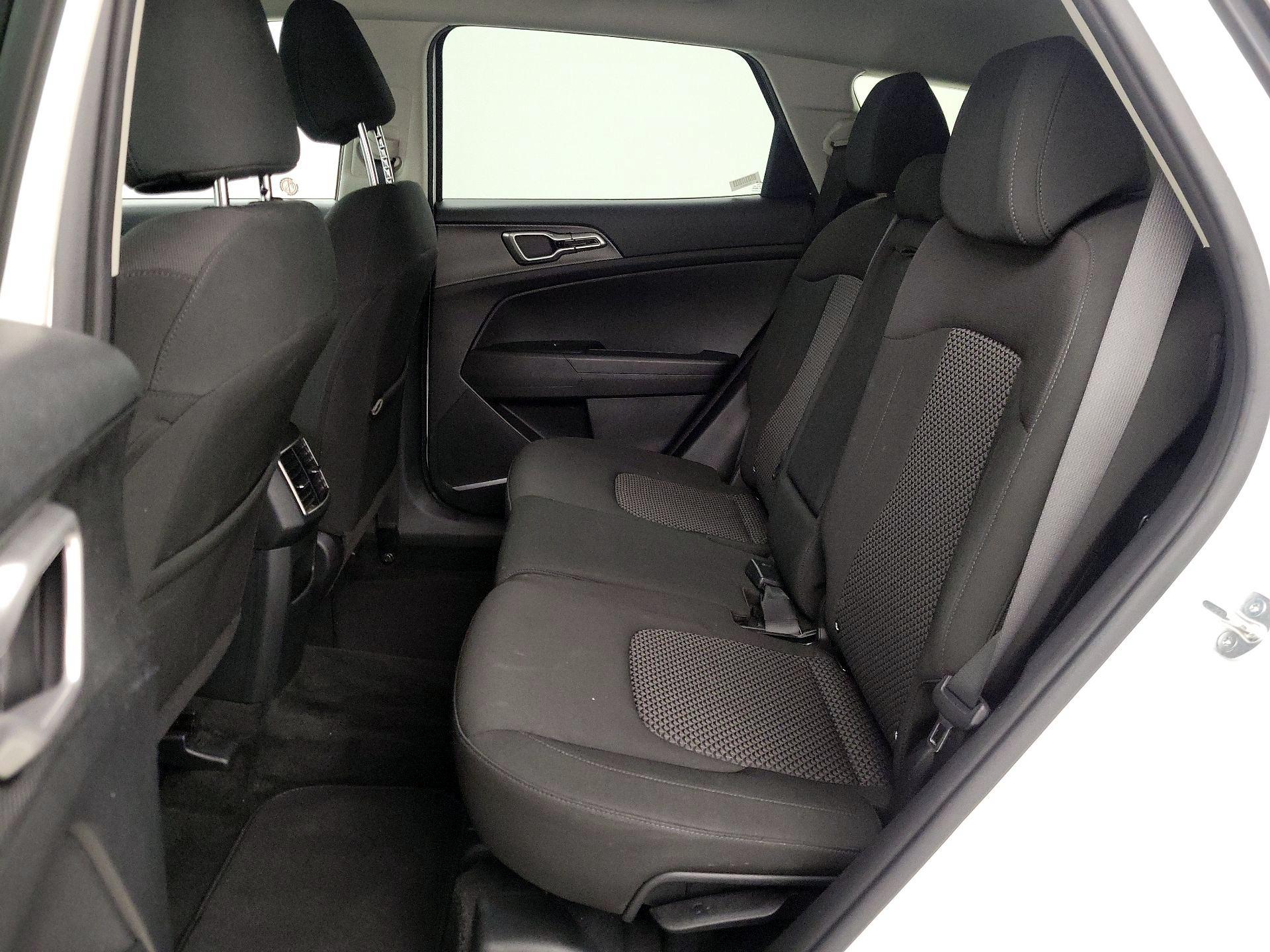 Thumbnail: 2024 Kia Sportage - 19