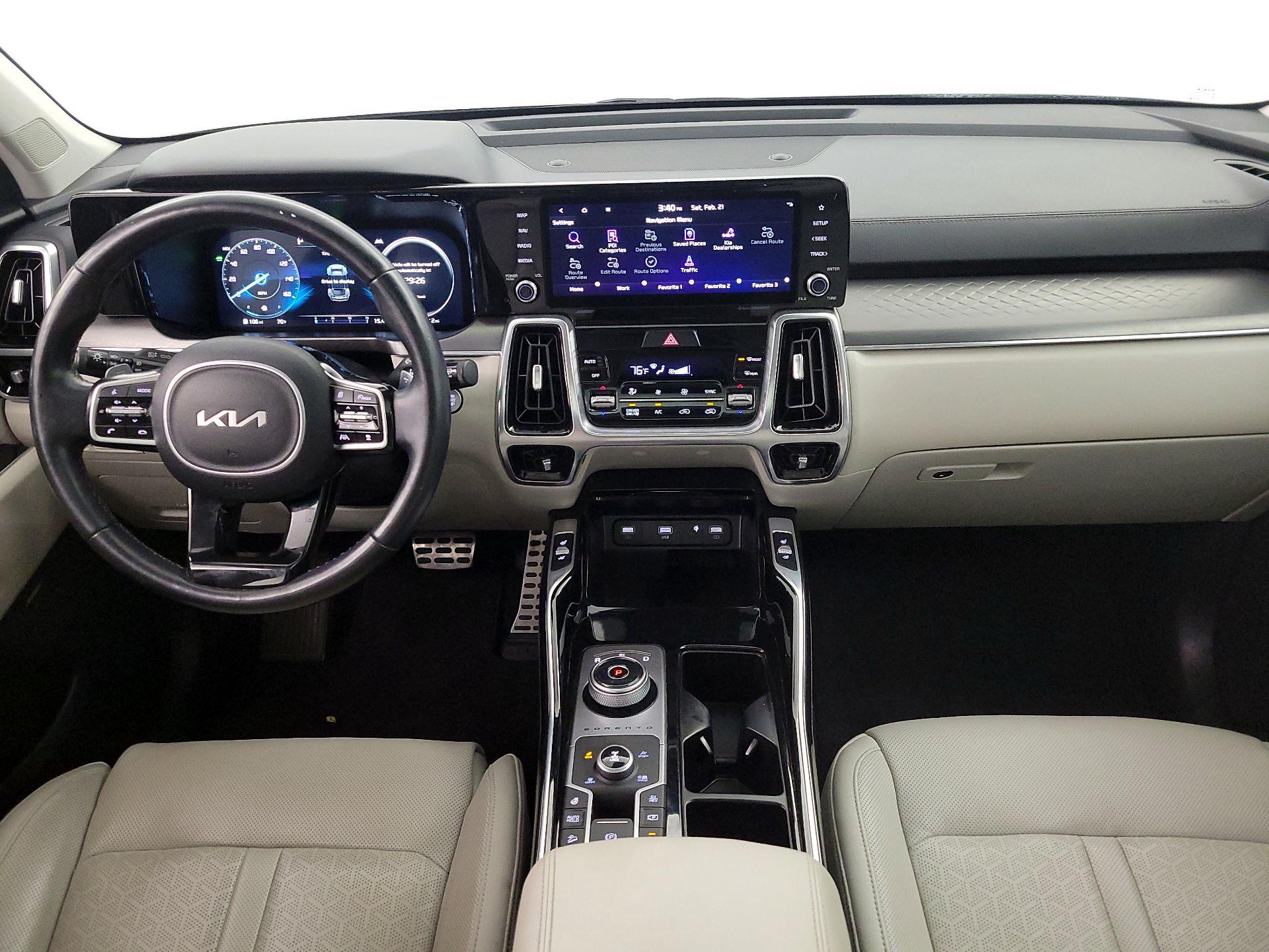 Thumbnail: 2023 Kia Sorento - 9