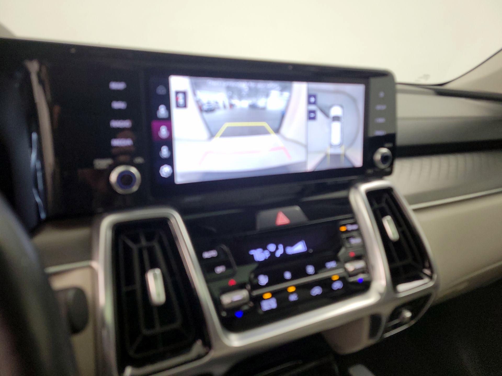 Thumbnail: 2023 Kia Sorento - 15