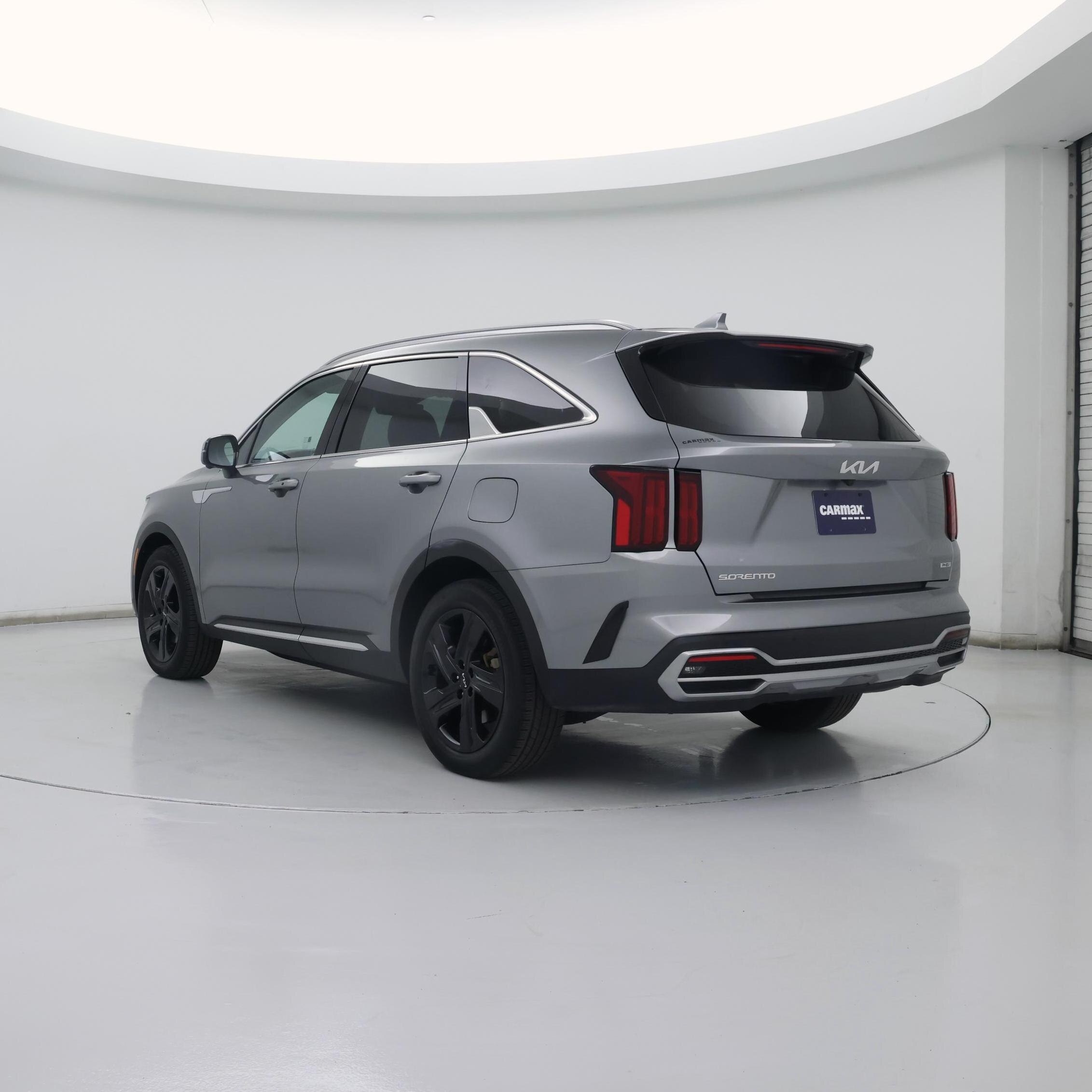 Thumbnail: 2023 Kia Sorento - 2