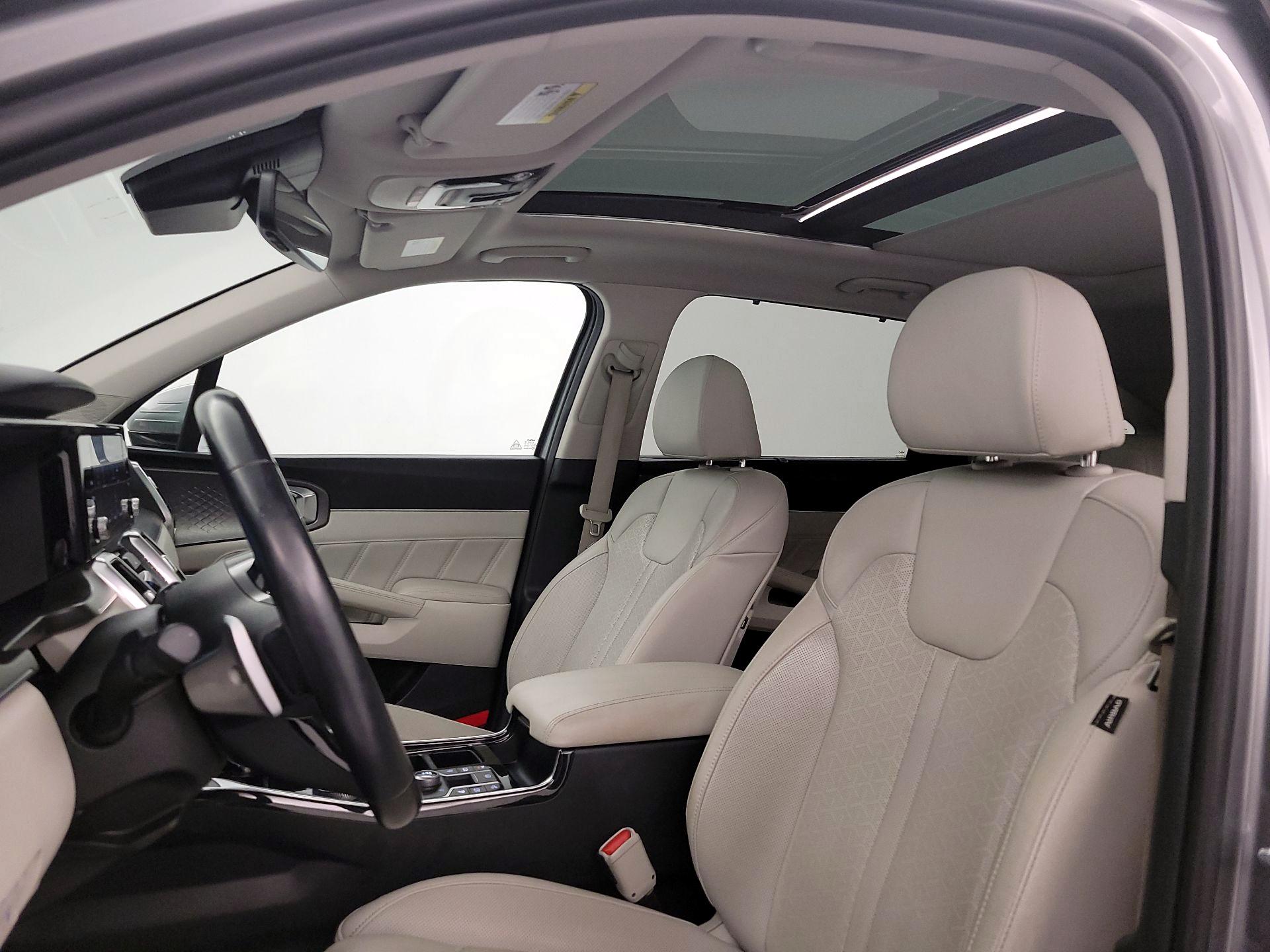 Thumbnail: 2023 Kia Sorento - 20