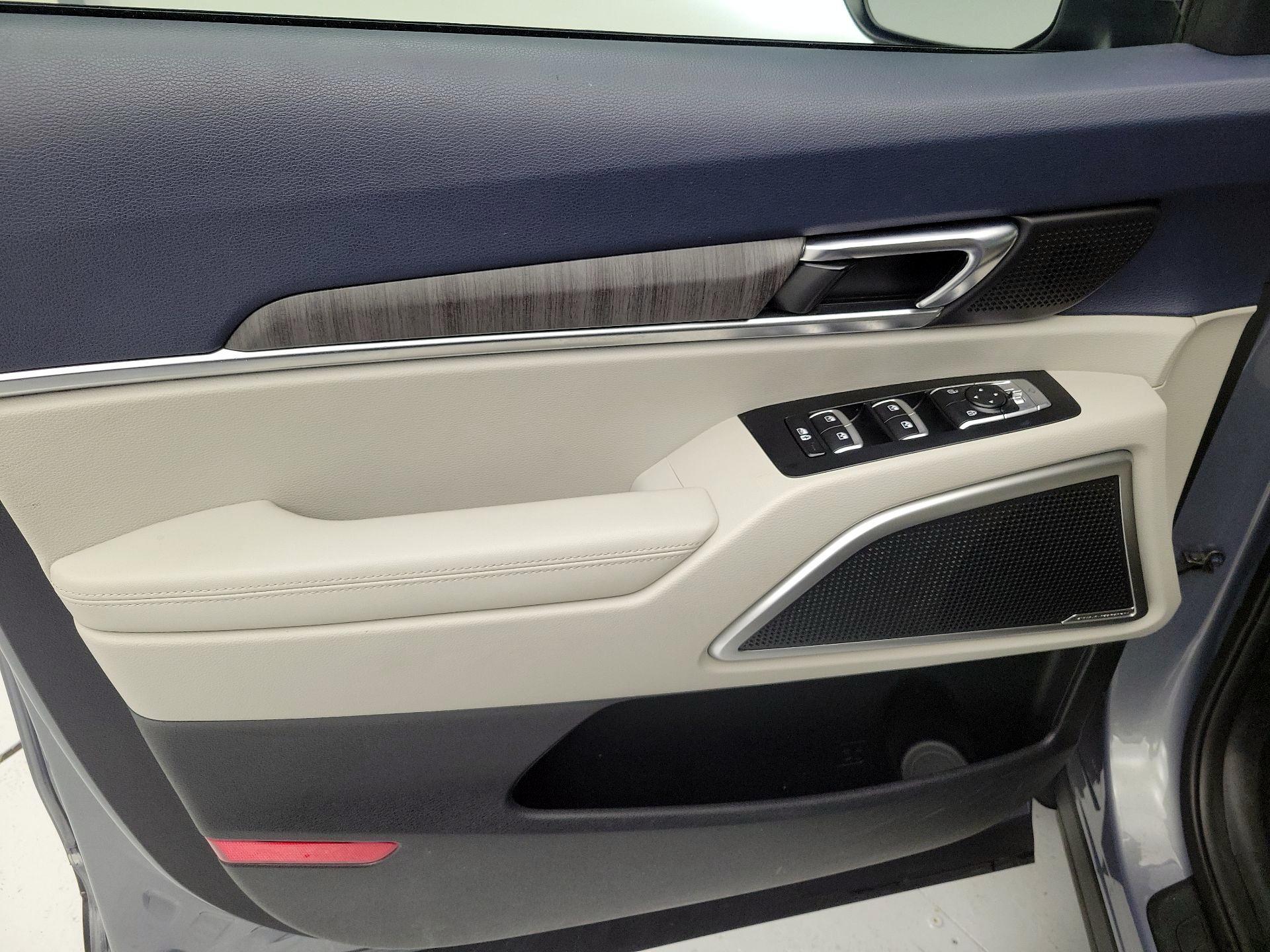 Thumbnail: 2023 Kia Telluride - 12