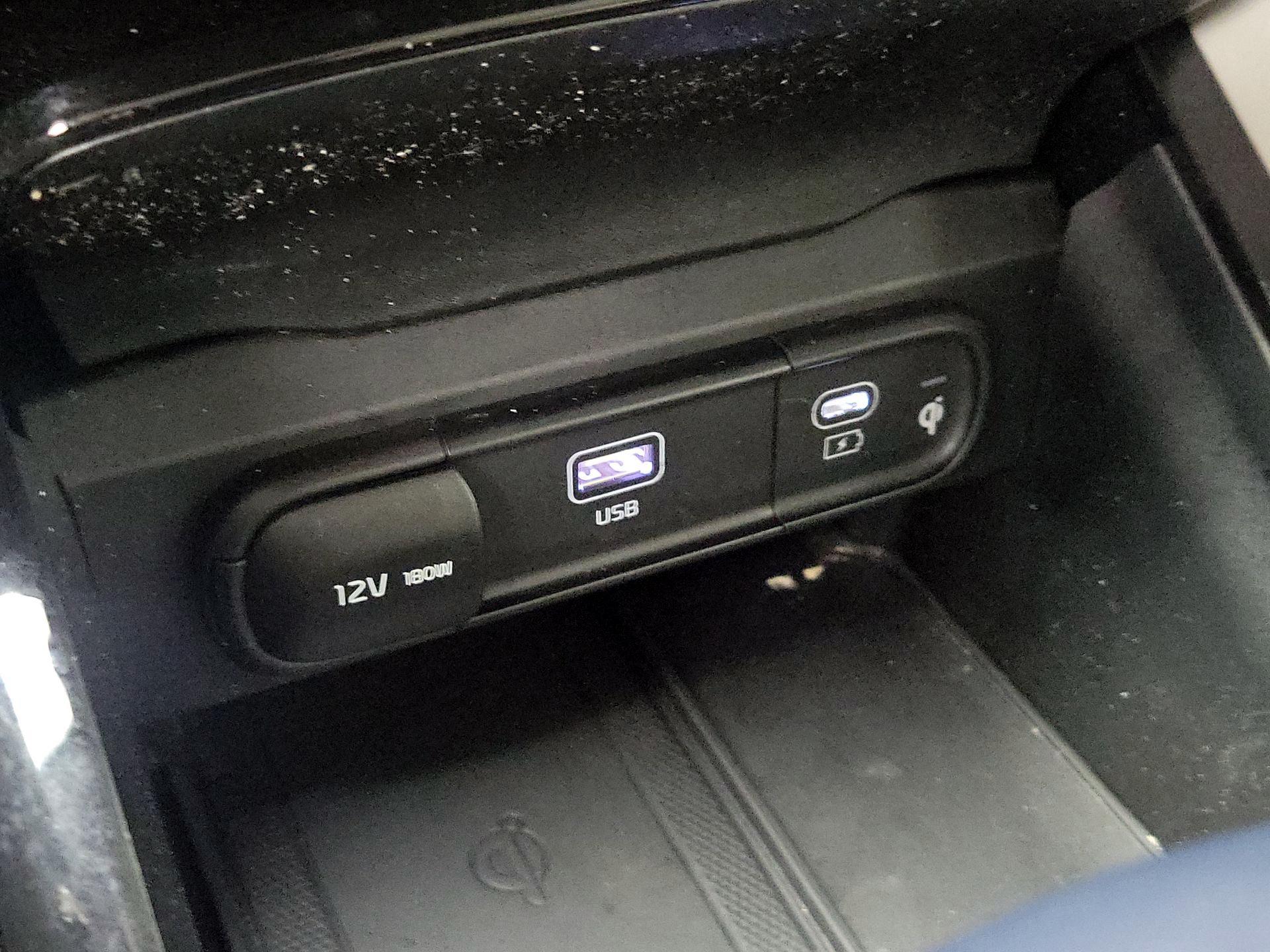 Thumbnail: 2023 Kia Telluride - 18