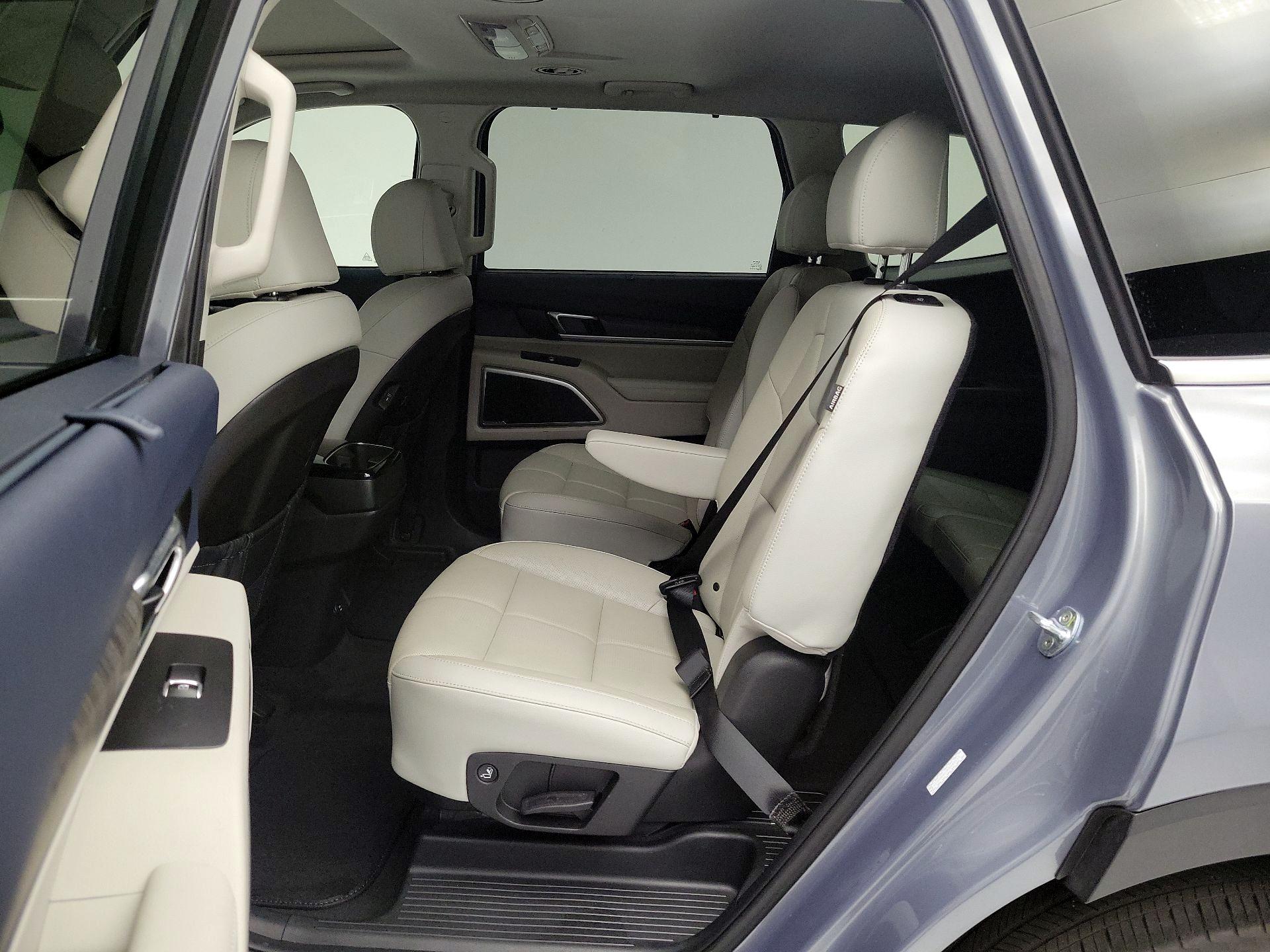 Thumbnail: 2023 Kia Telluride - 20