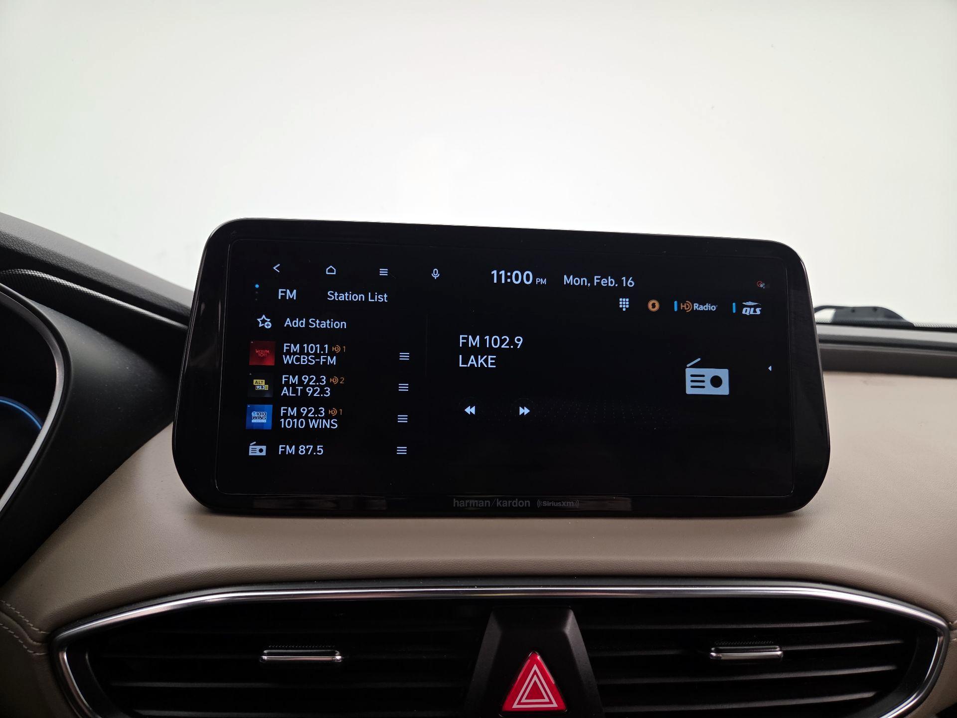 Thumbnail: 2023 Hyundai Santa Fe - 16