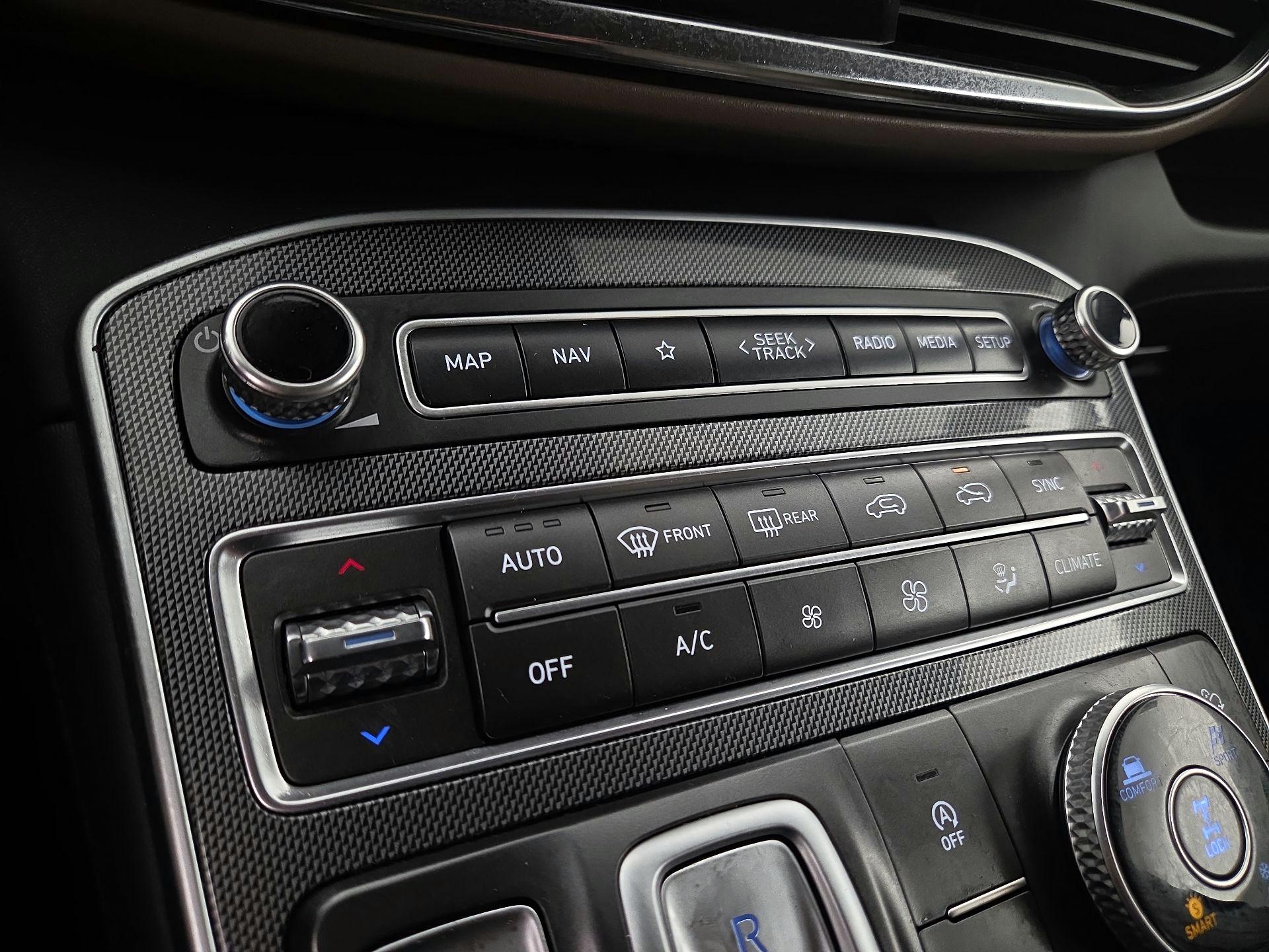 Thumbnail: 2023 Hyundai Santa Fe - 17