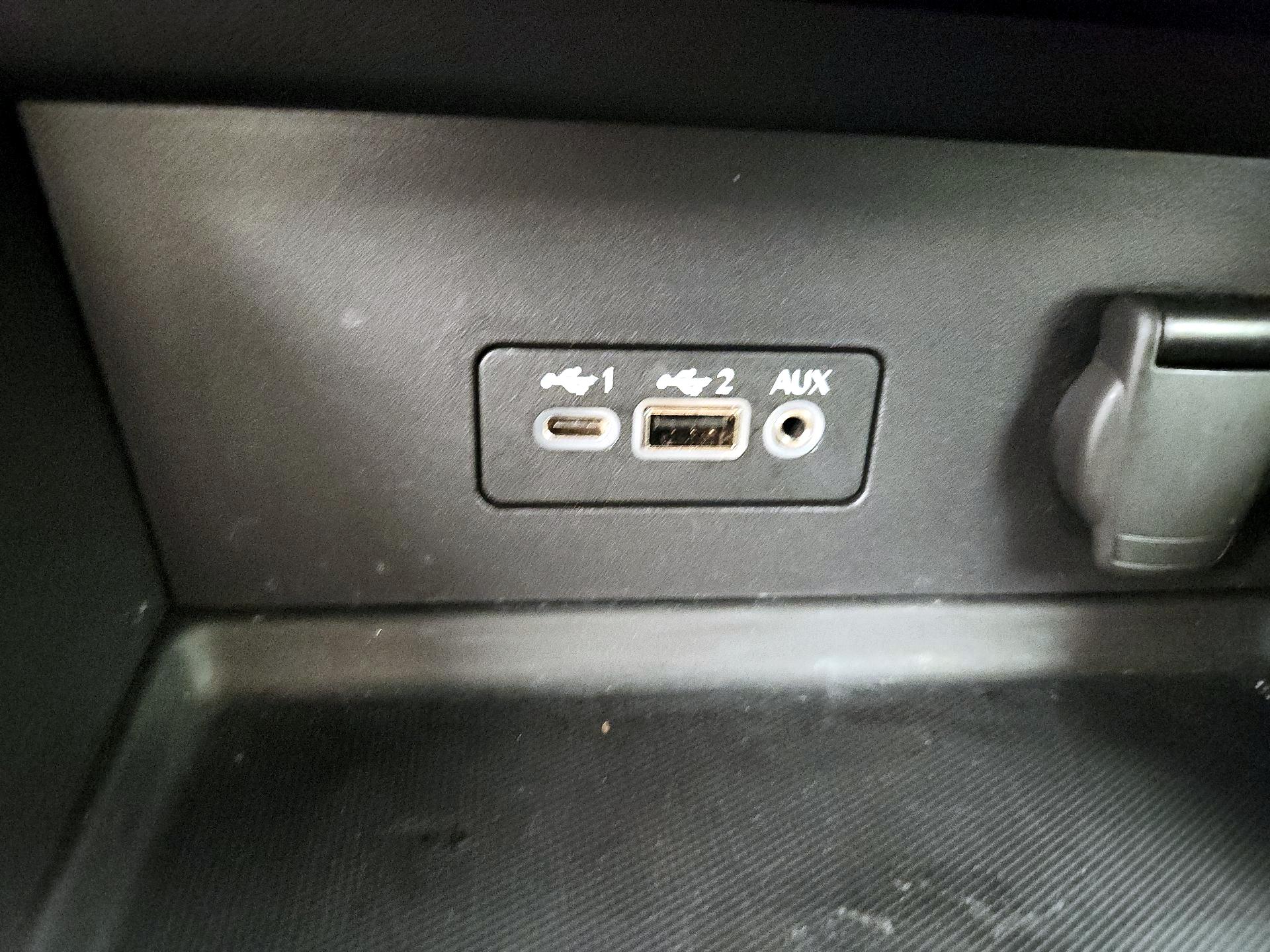 Thumbnail: 2023 Nissan Sentra - 18