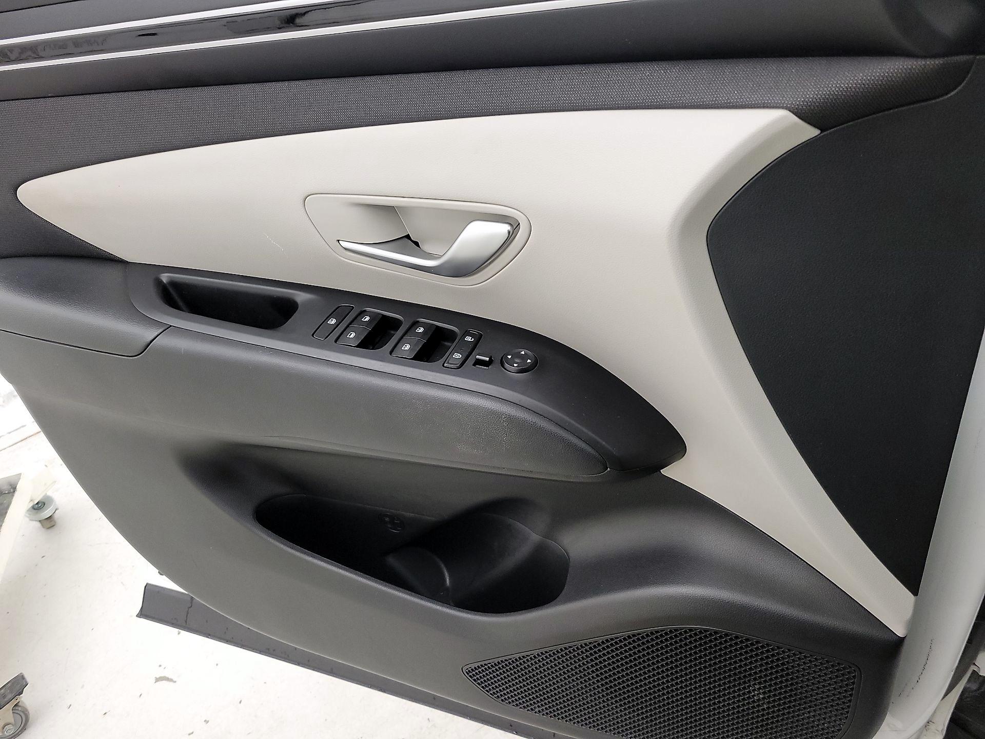 Thumbnail: 2023 Hyundai Tucson - 12