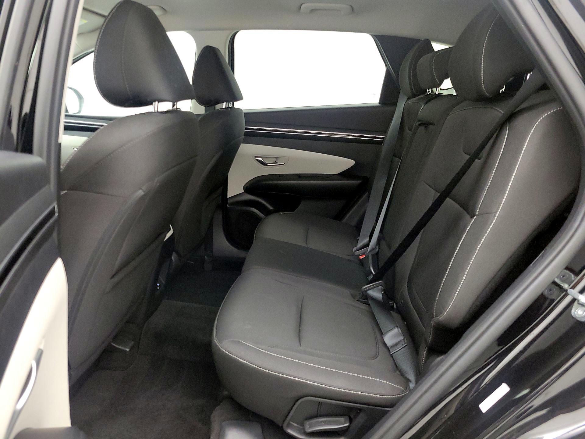 Thumbnail: 2023 Hyundai Tucson - 19