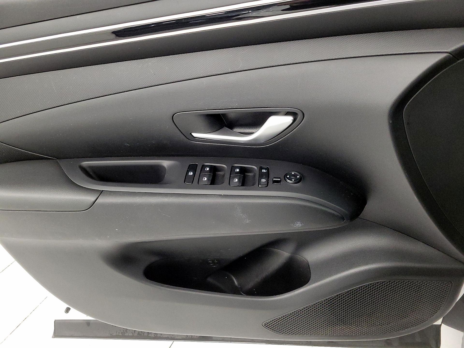 Thumbnail: 2023 Hyundai Tucson - 12