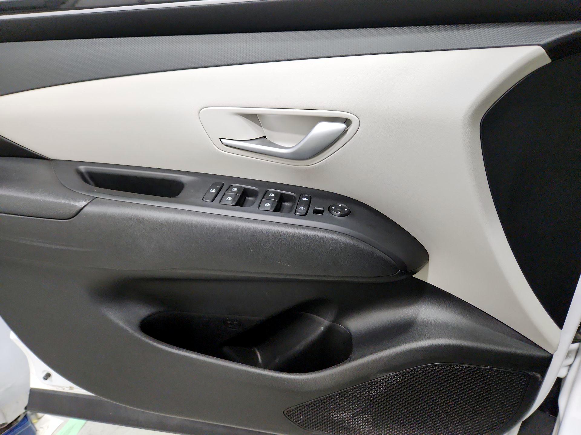 Thumbnail: 2023 Hyundai Tucson - 12