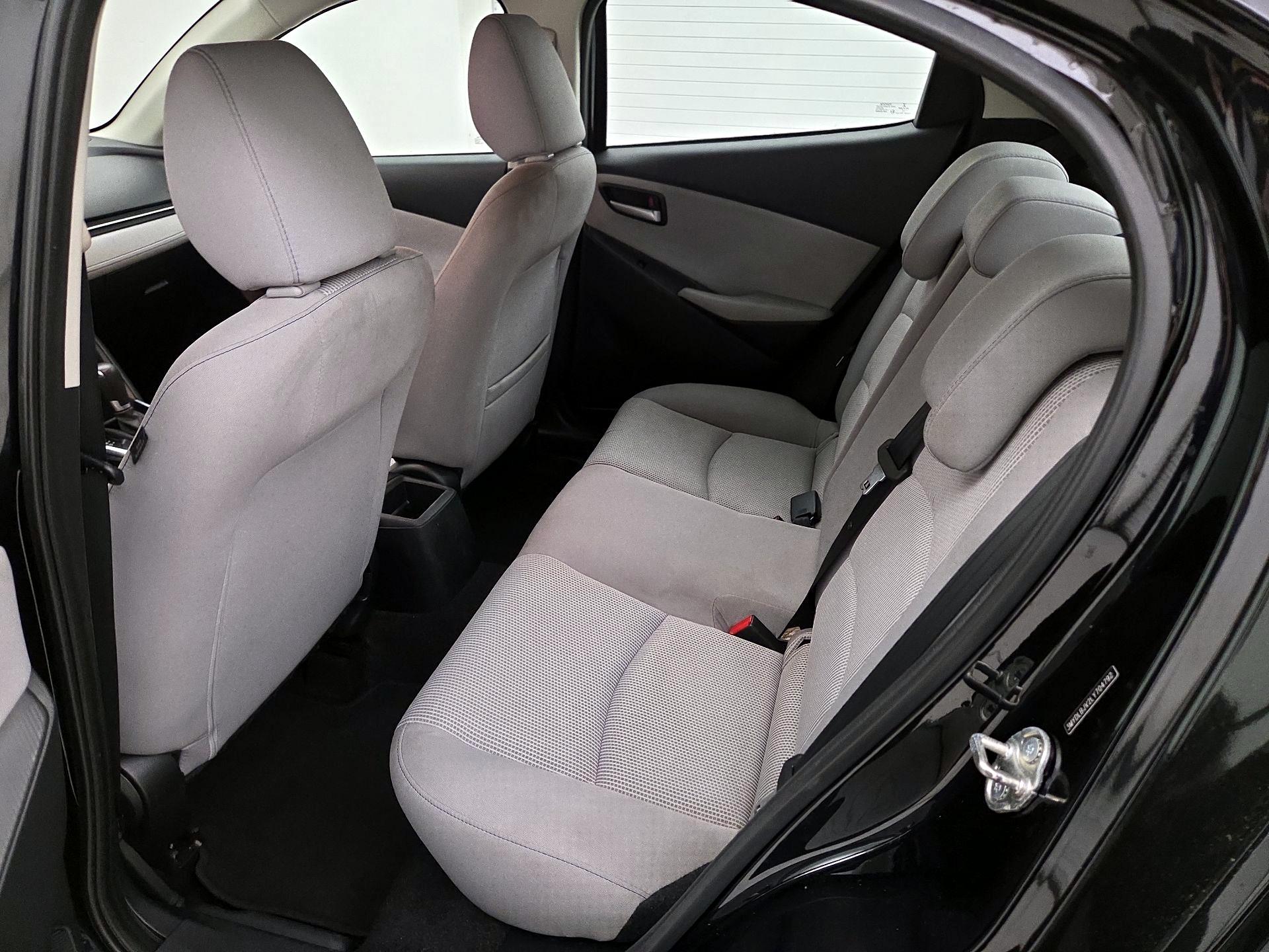 Thumbnail: 2020 Toyota Yaris - 18