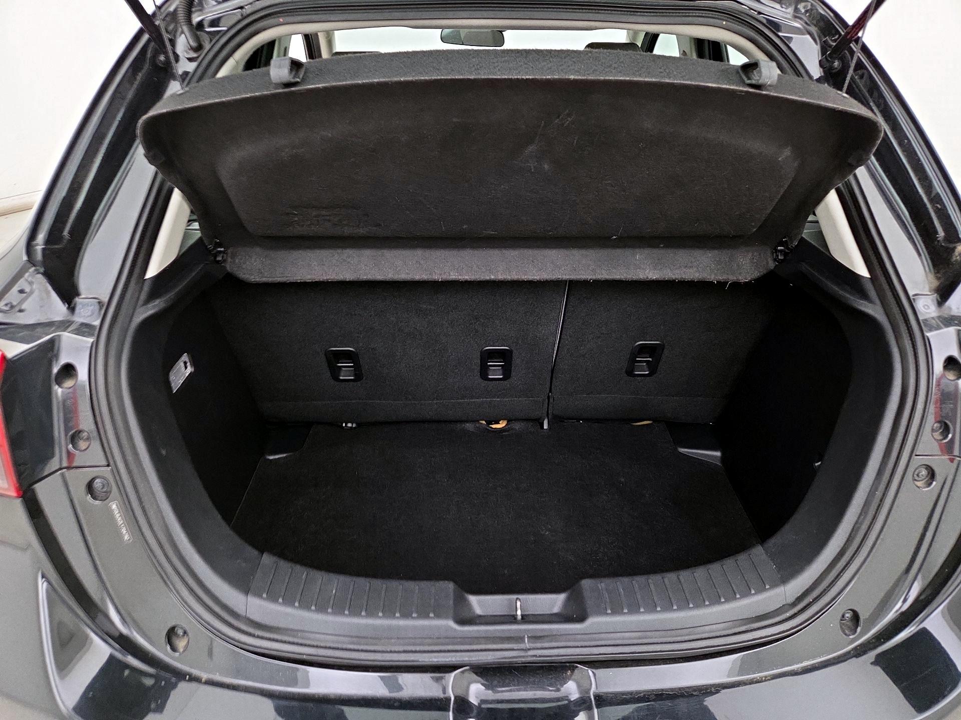 Thumbnail: 2020 Toyota Yaris - 19