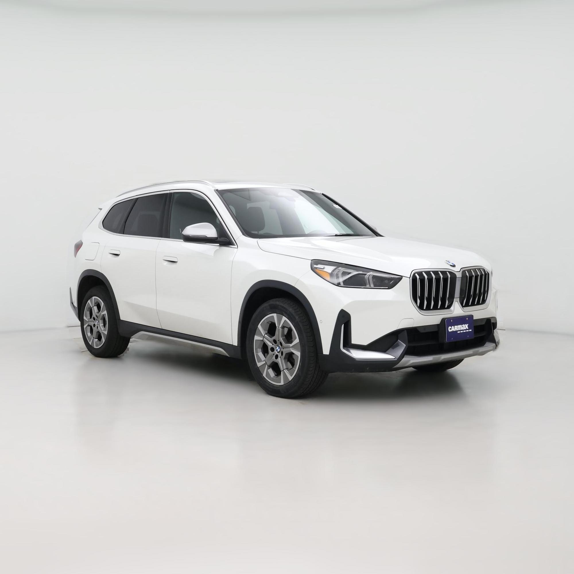 Thumbnail: 2023 BMW X1 - 1
