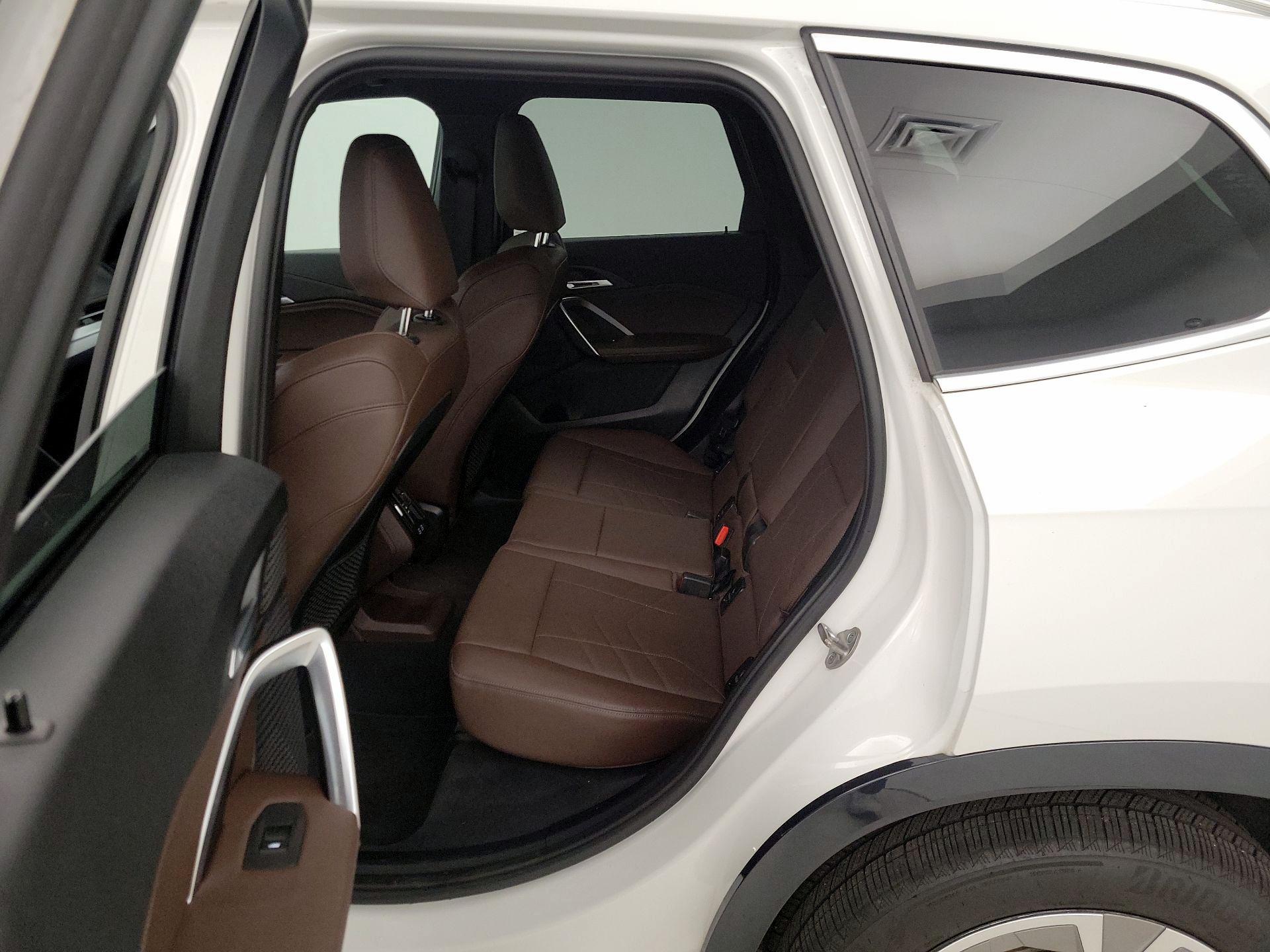 Thumbnail: 2023 BMW X1 - 19