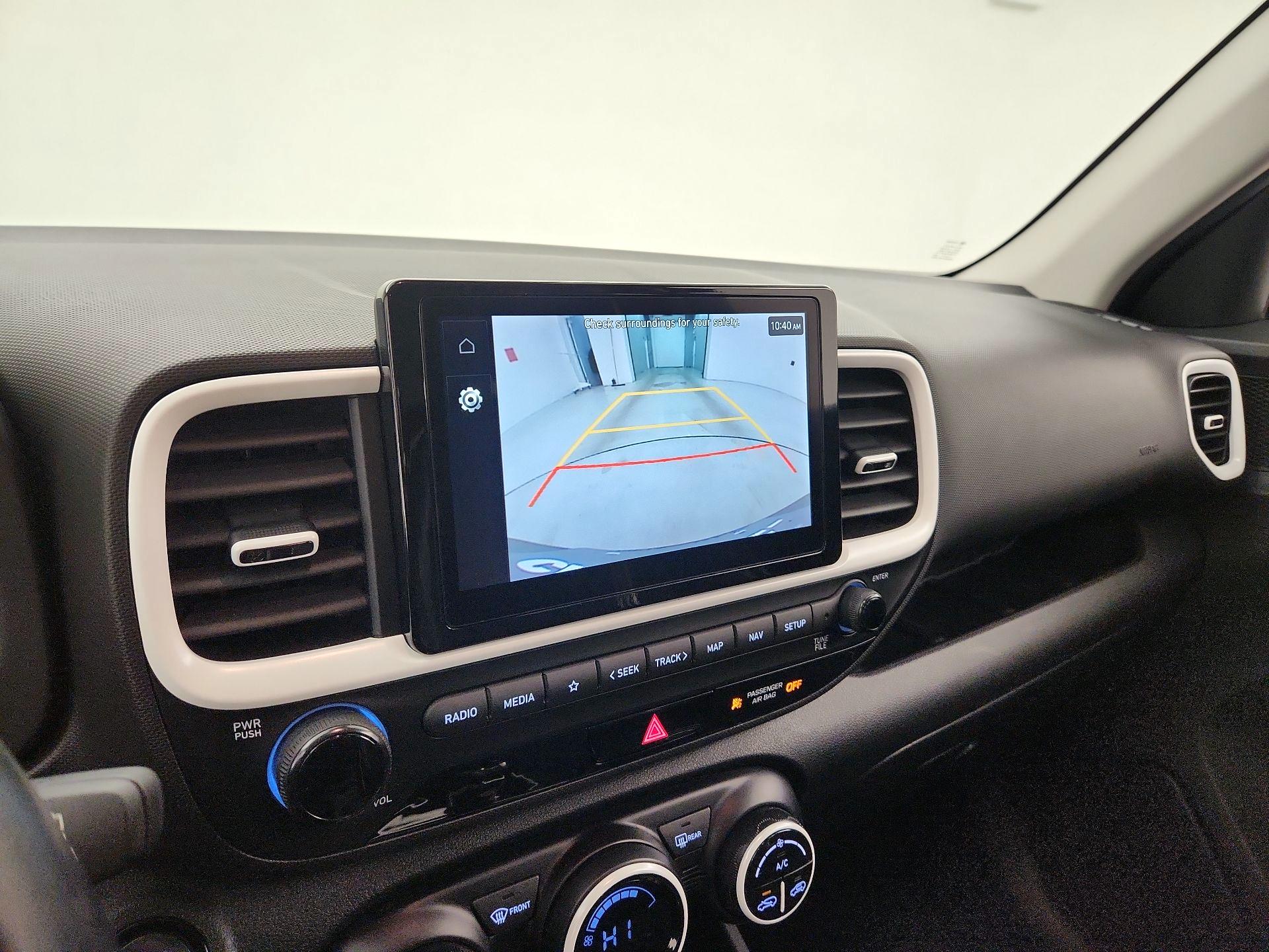 Thumbnail: 2023 Hyundai Venue - 15