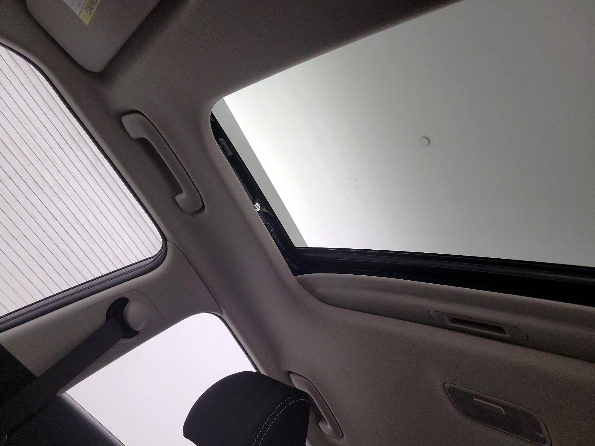 Thumbnail: 2023 Hyundai Venue - 19