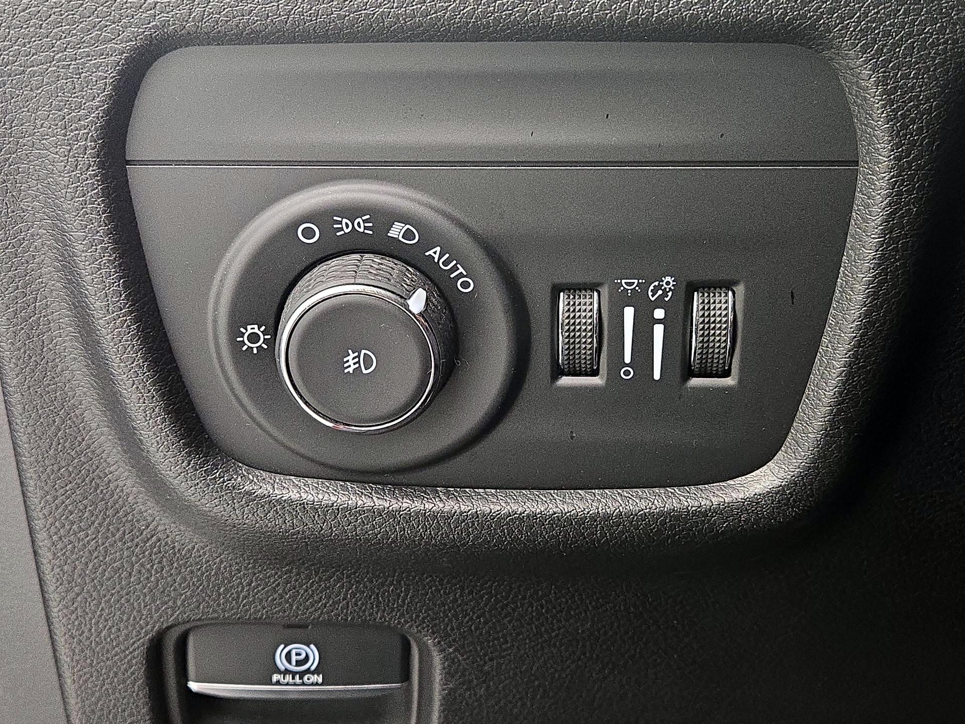 Thumbnail: 2023 Jeep Grand Cherokee - 13