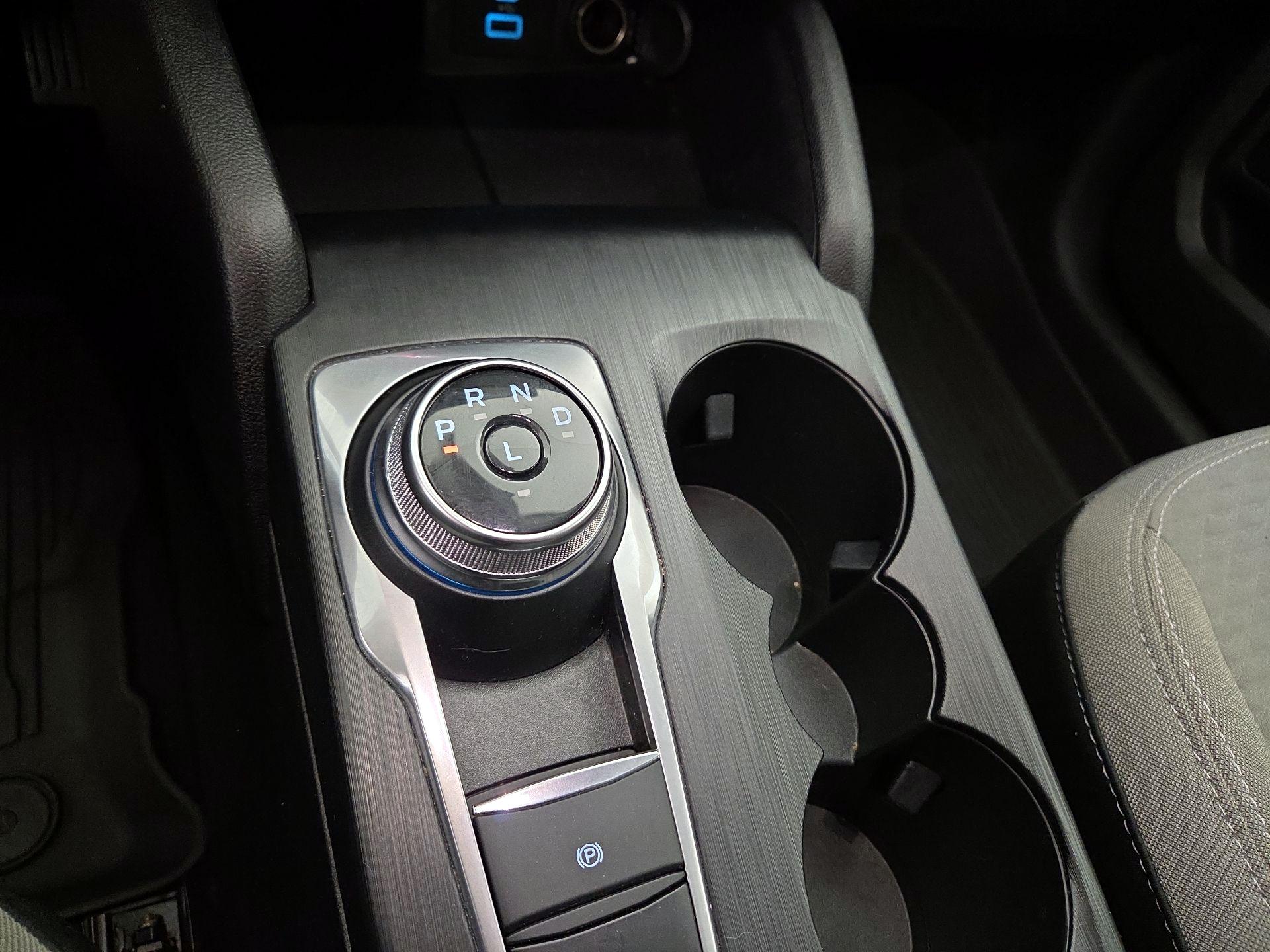 Thumbnail: 2022 Ford Escape - 16