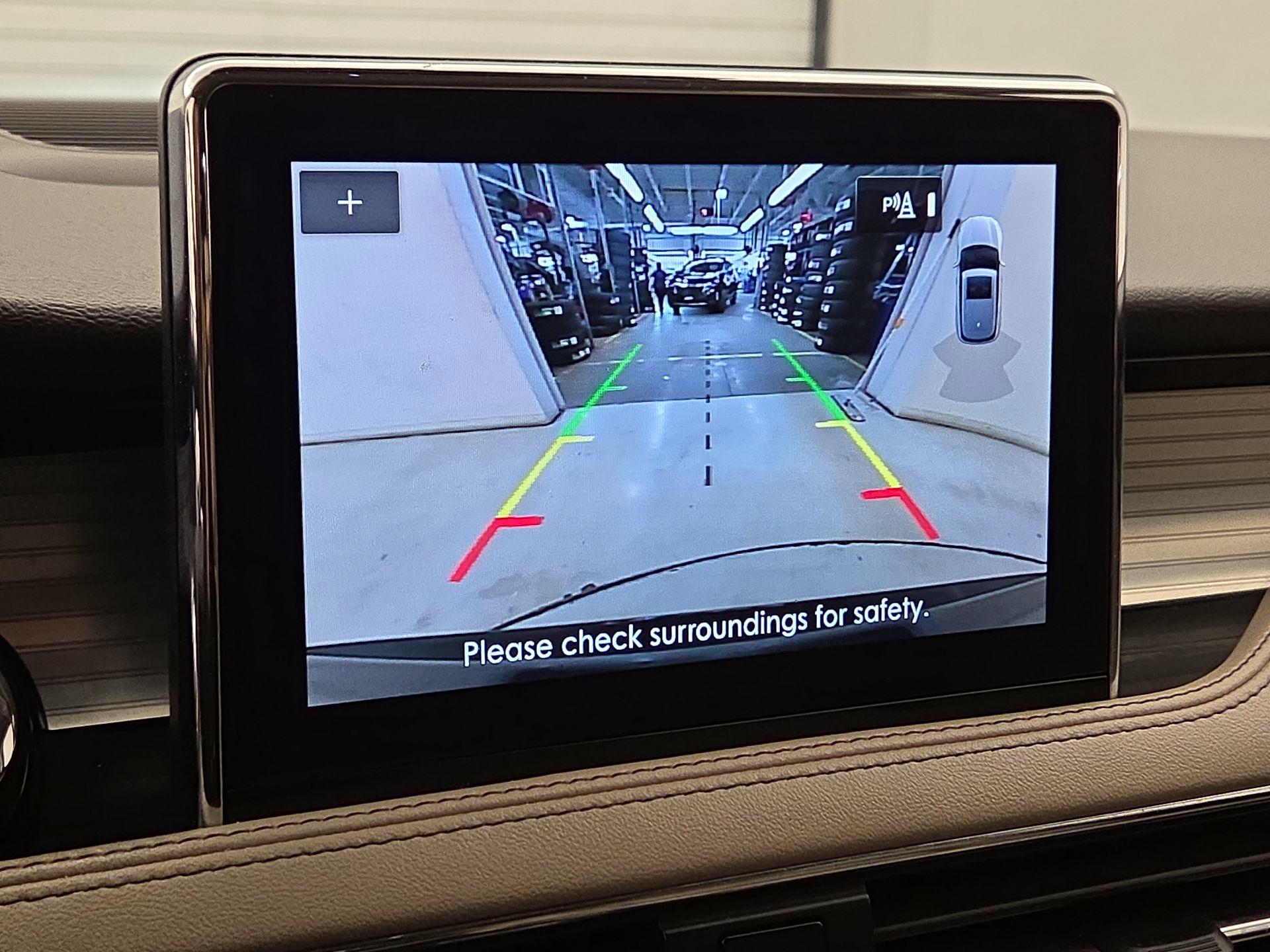 Thumbnail: 2022 Lincoln Corsair - 15