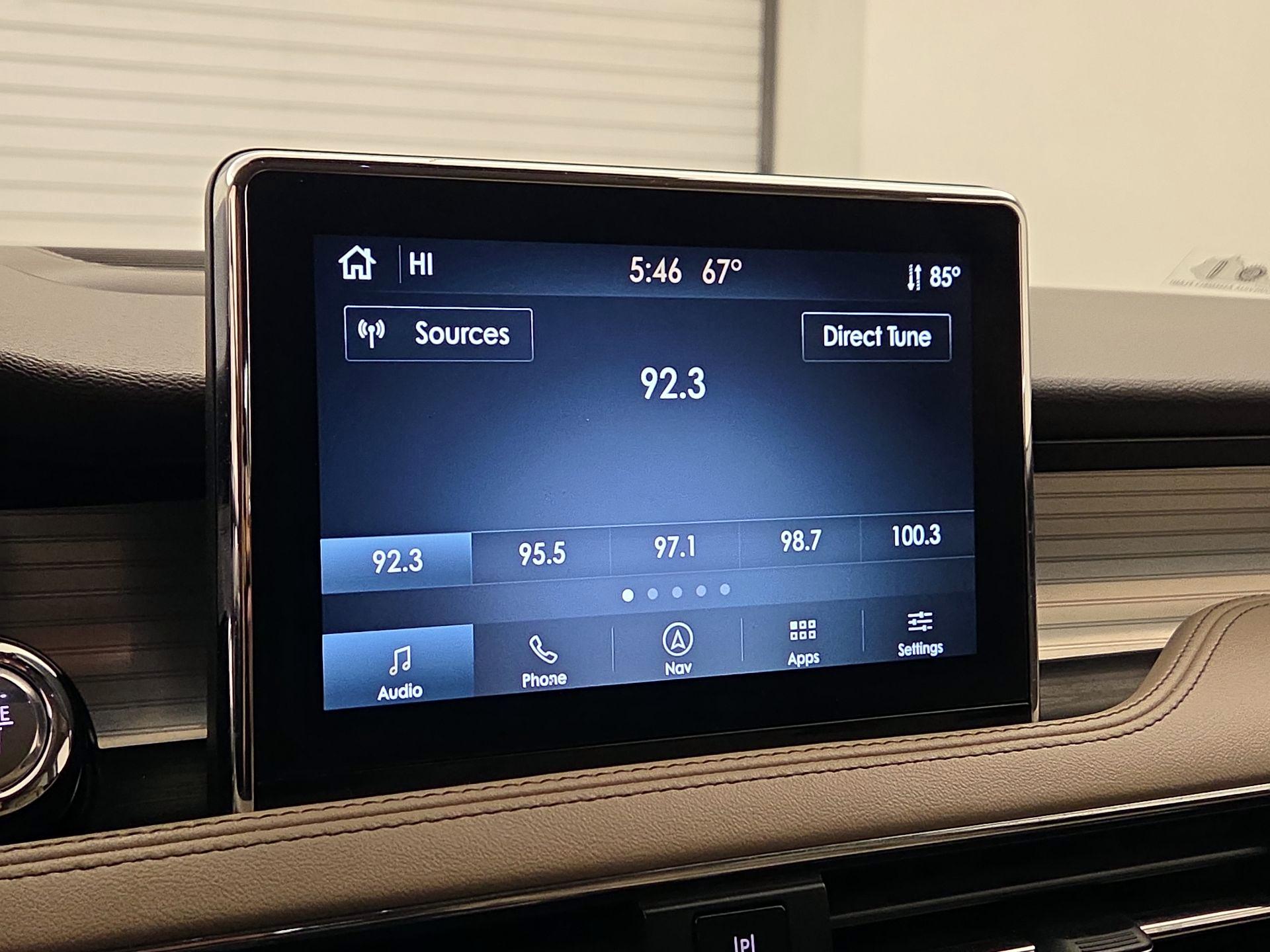 Thumbnail: 2022 Lincoln Corsair - 16