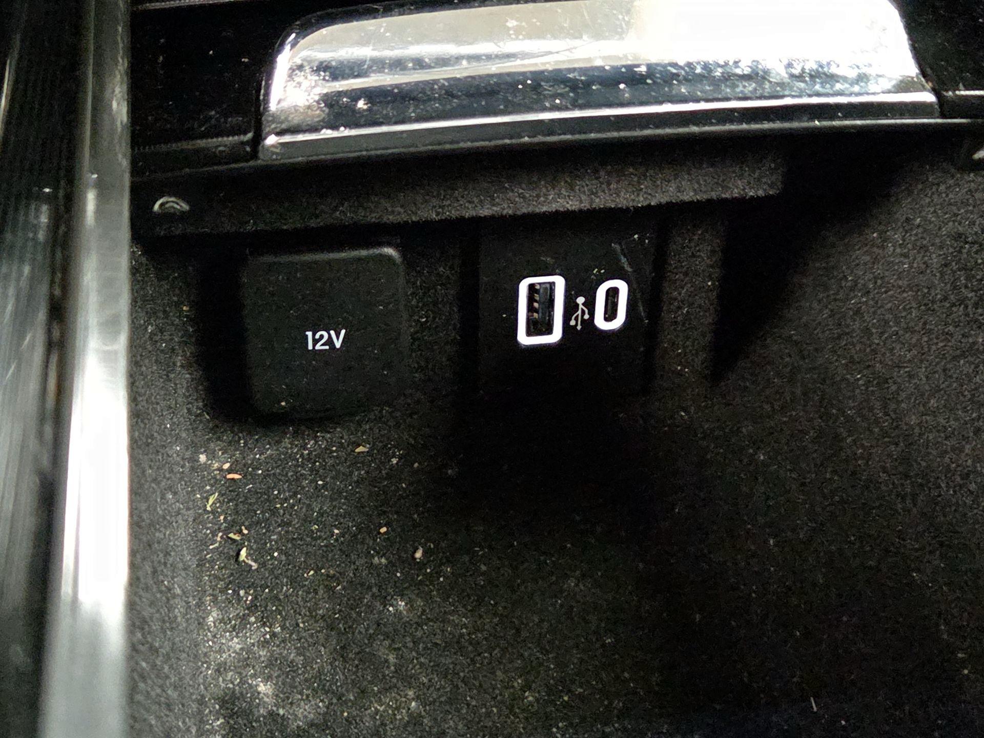 Thumbnail: 2022 Lincoln Corsair - 19