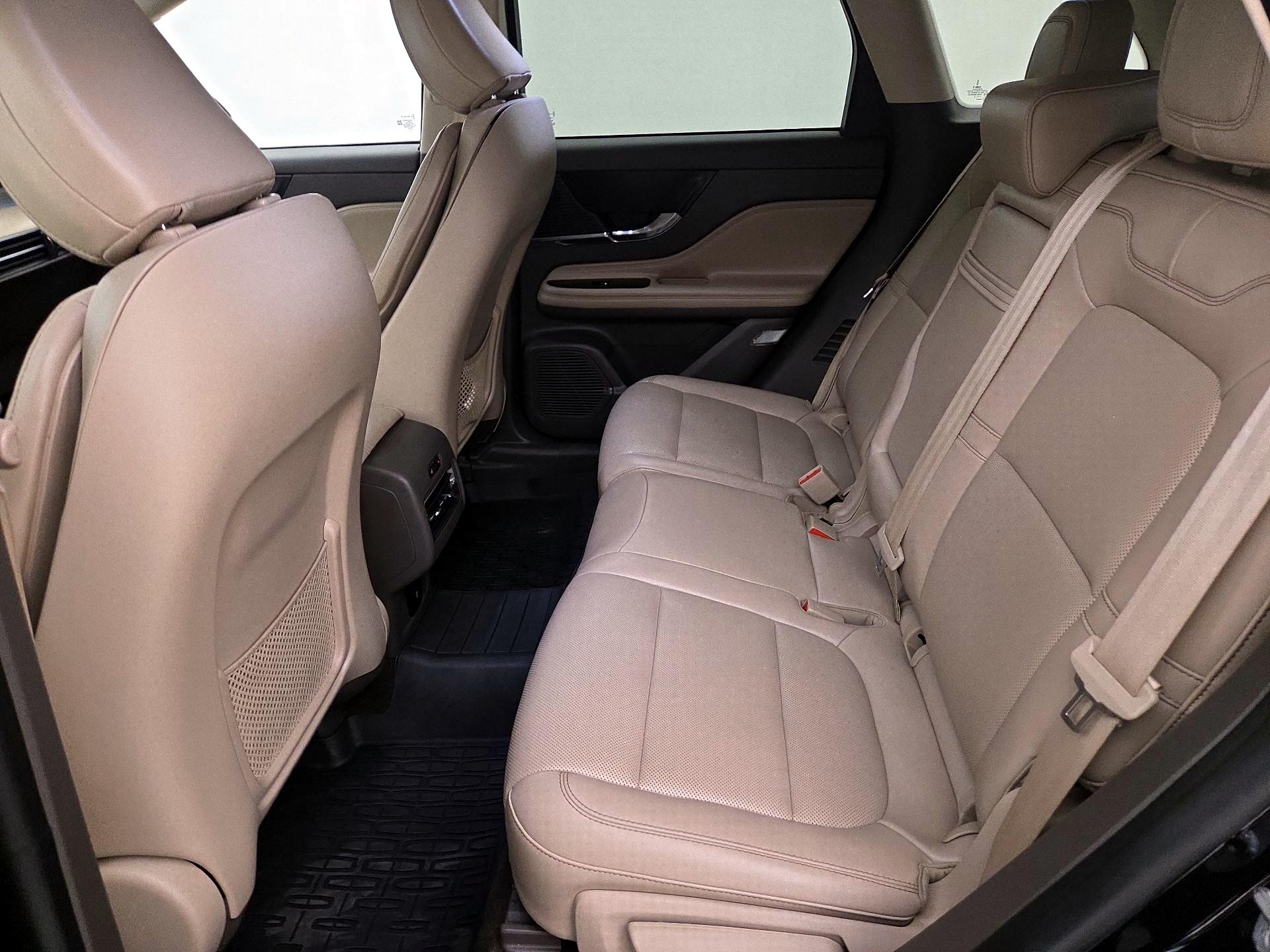 Thumbnail: 2022 Lincoln Corsair - 20