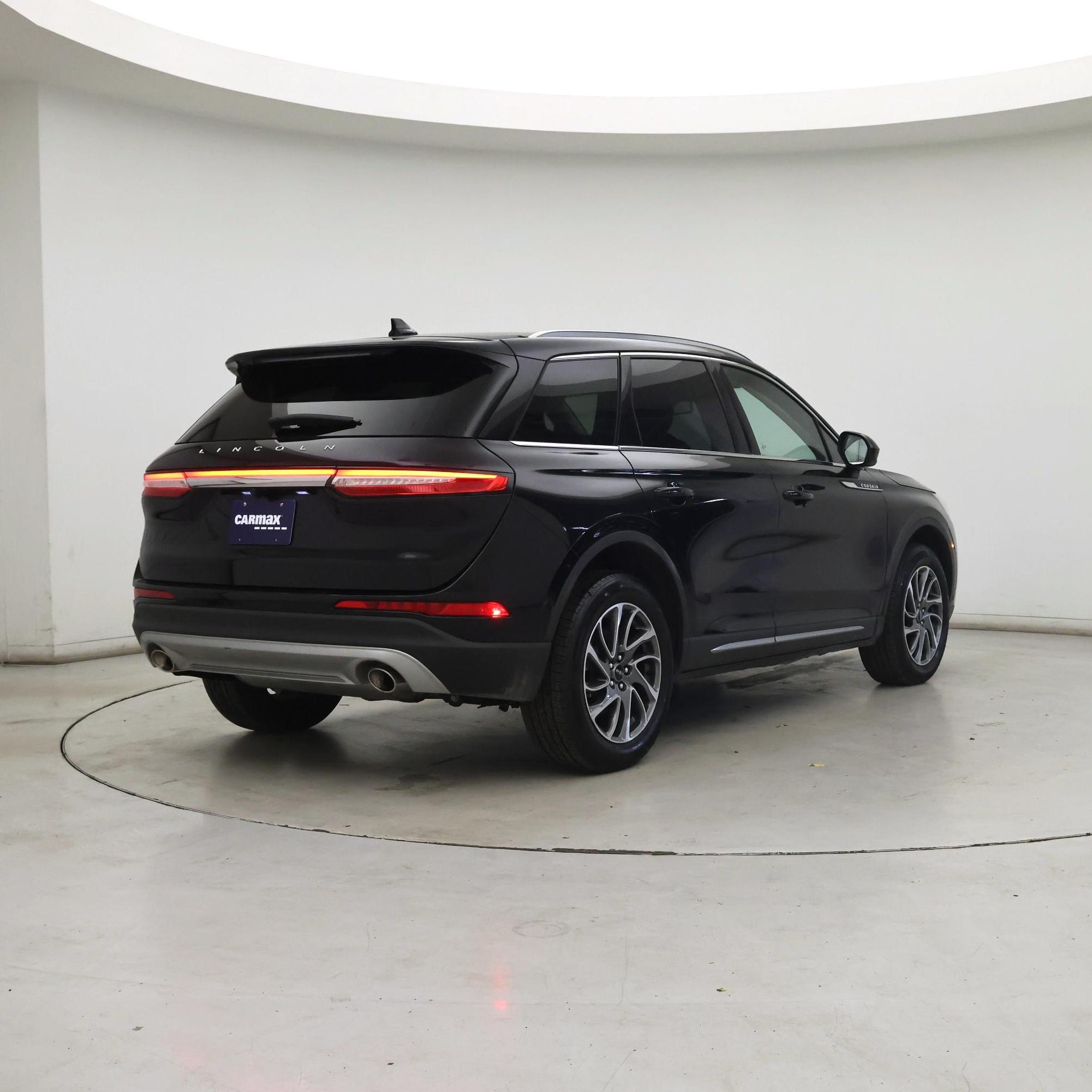 Thumbnail: 2022 Lincoln Corsair - 8