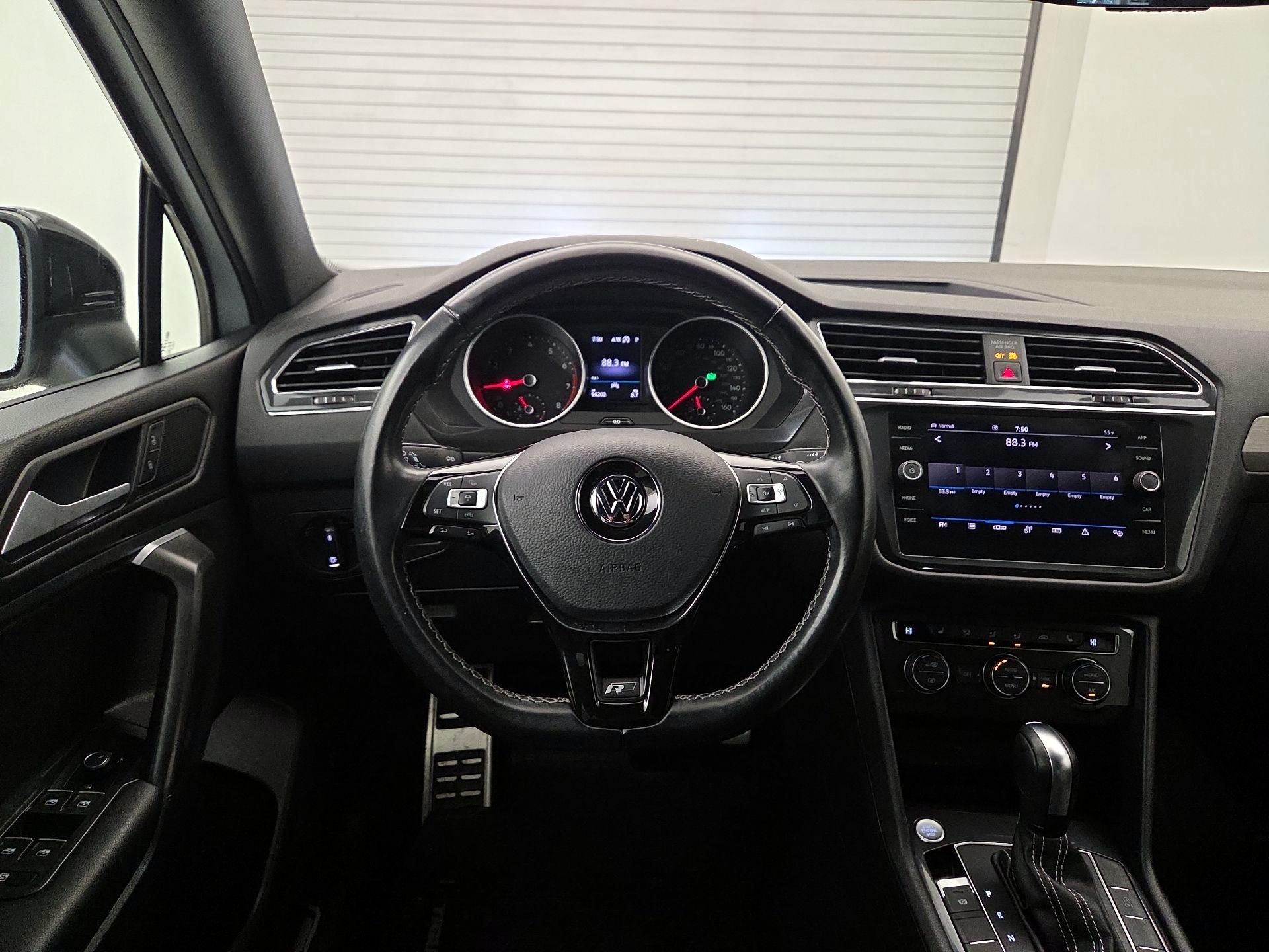 Thumbnail: 2021 Volkswagen Tiguan - 10