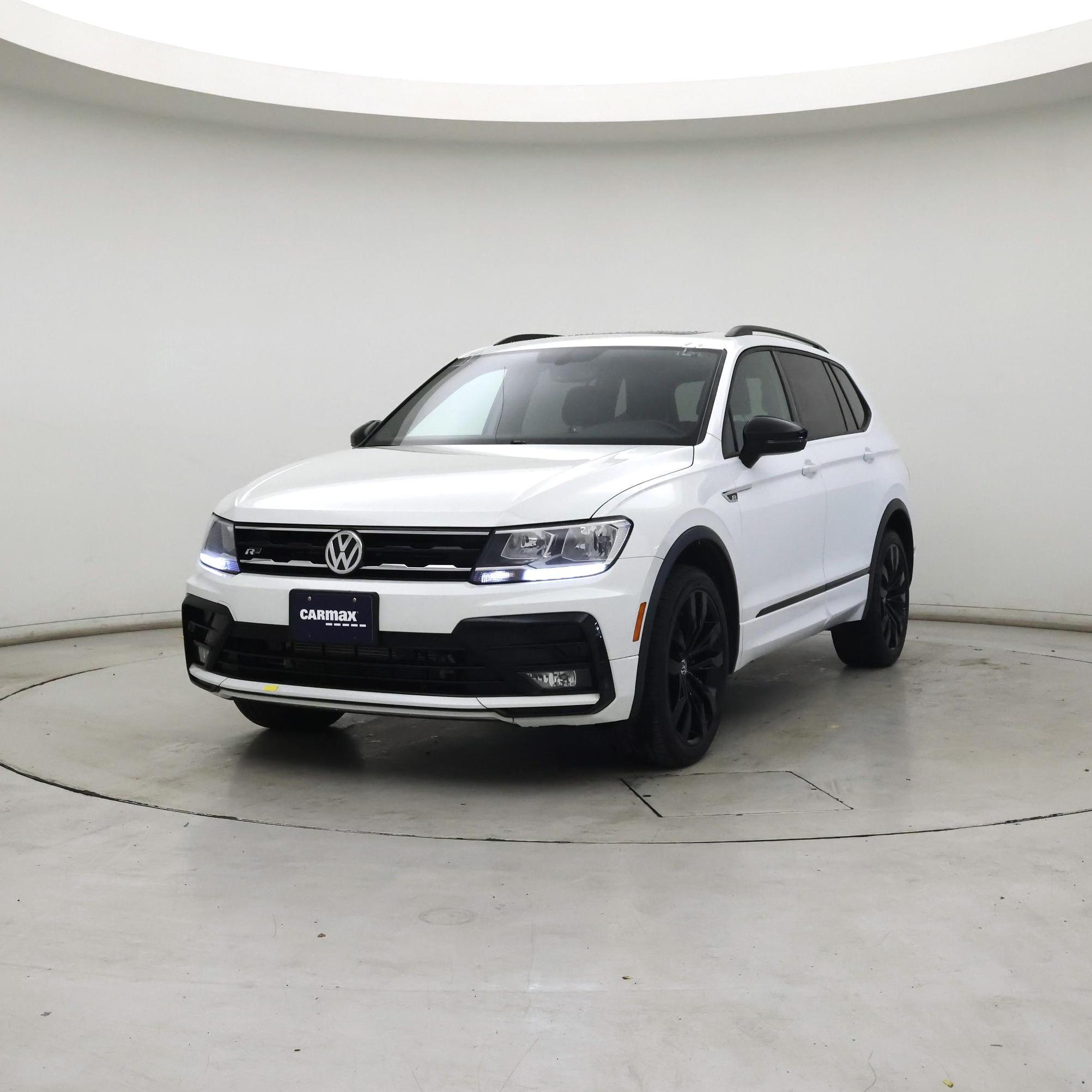 Thumbnail: 2021 Volkswagen Tiguan - 4