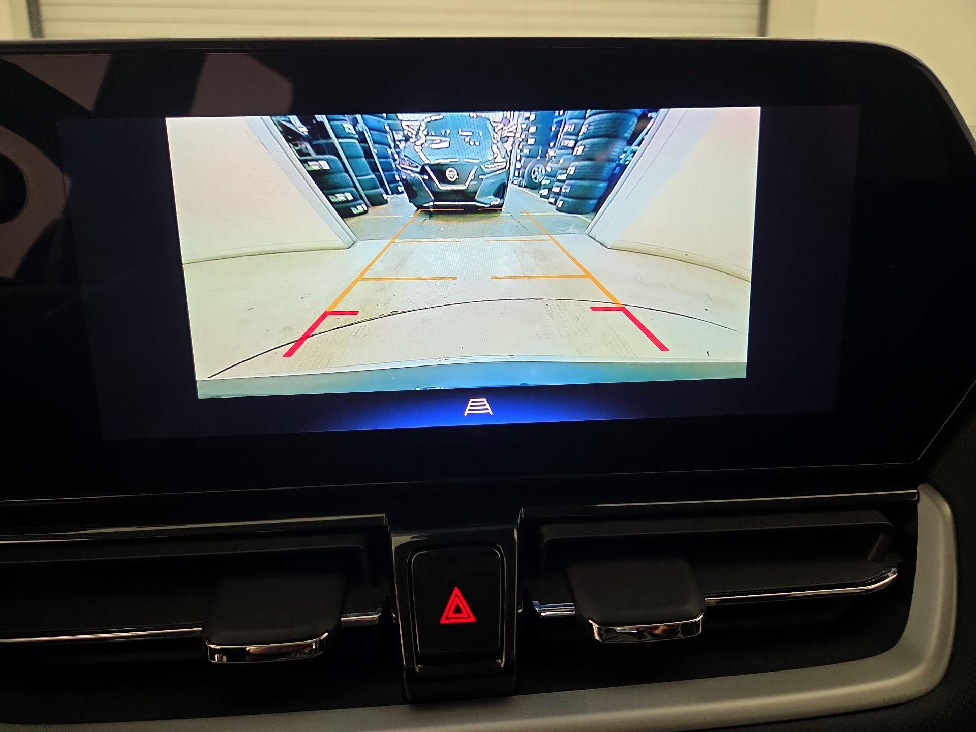 Thumbnail: 2024 Chevrolet TrailBlazer - 14