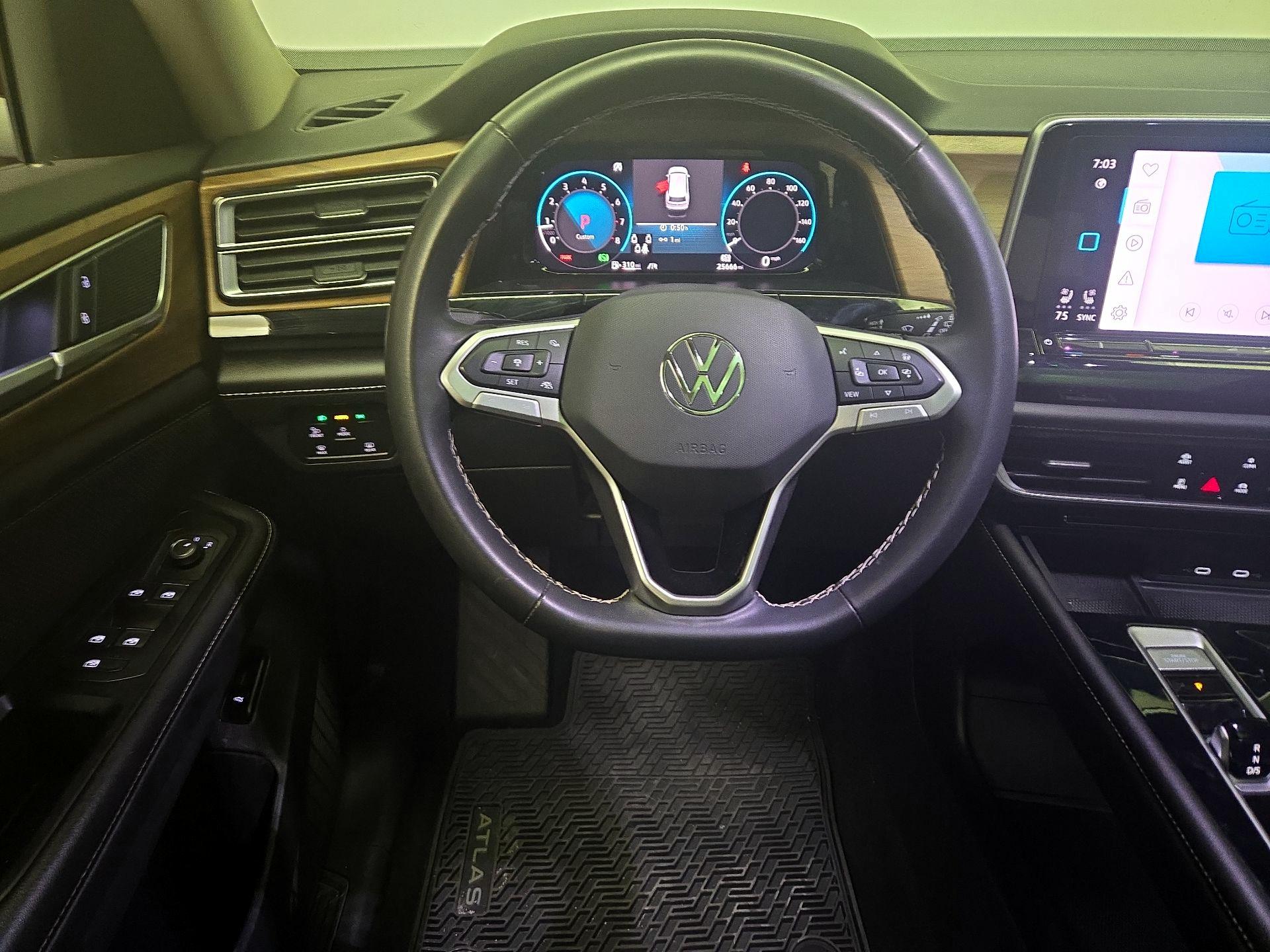 Thumbnail: 2024 Volkswagen Atlas - 10