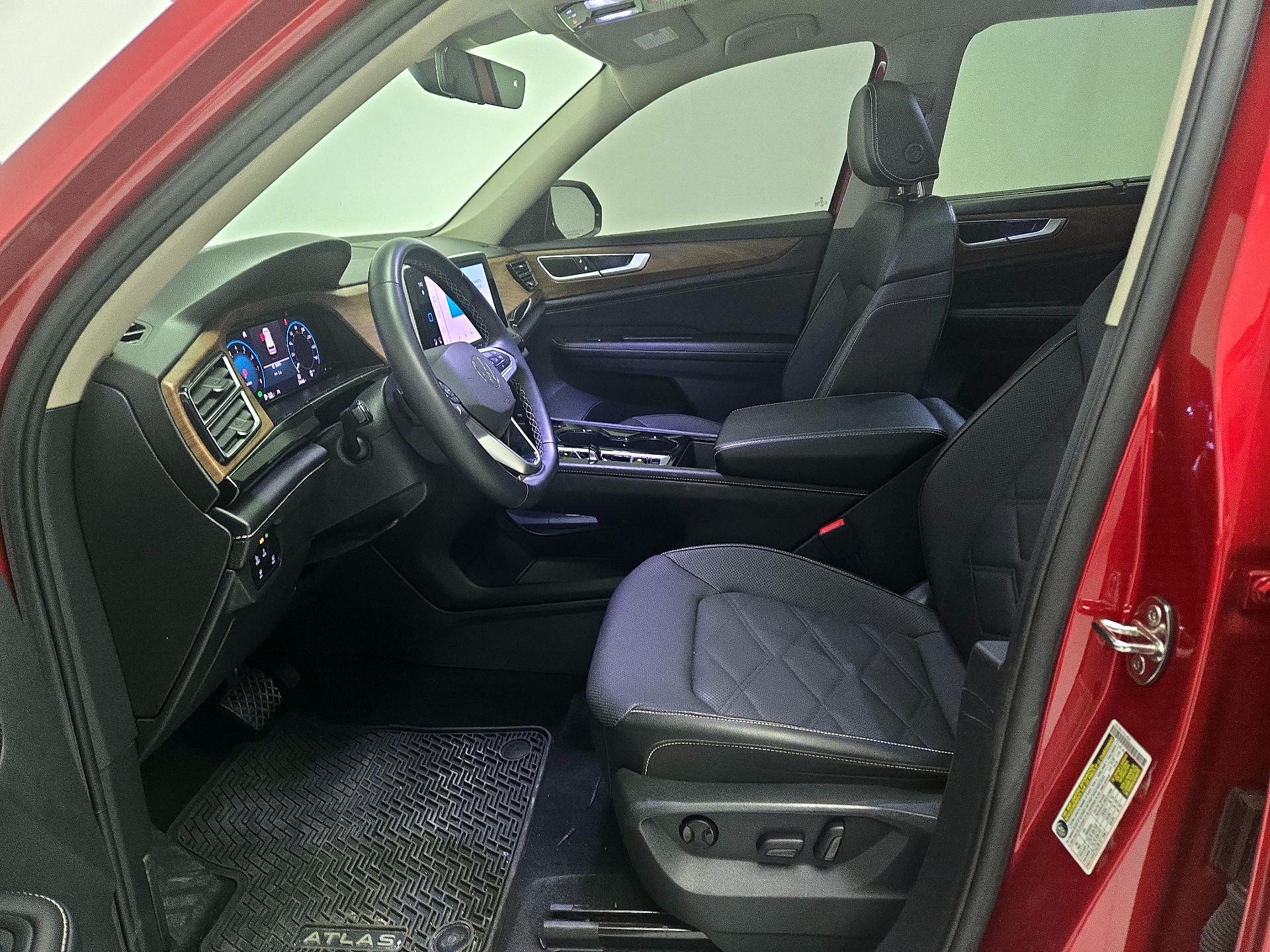 Thumbnail: 2024 Volkswagen Atlas - 11