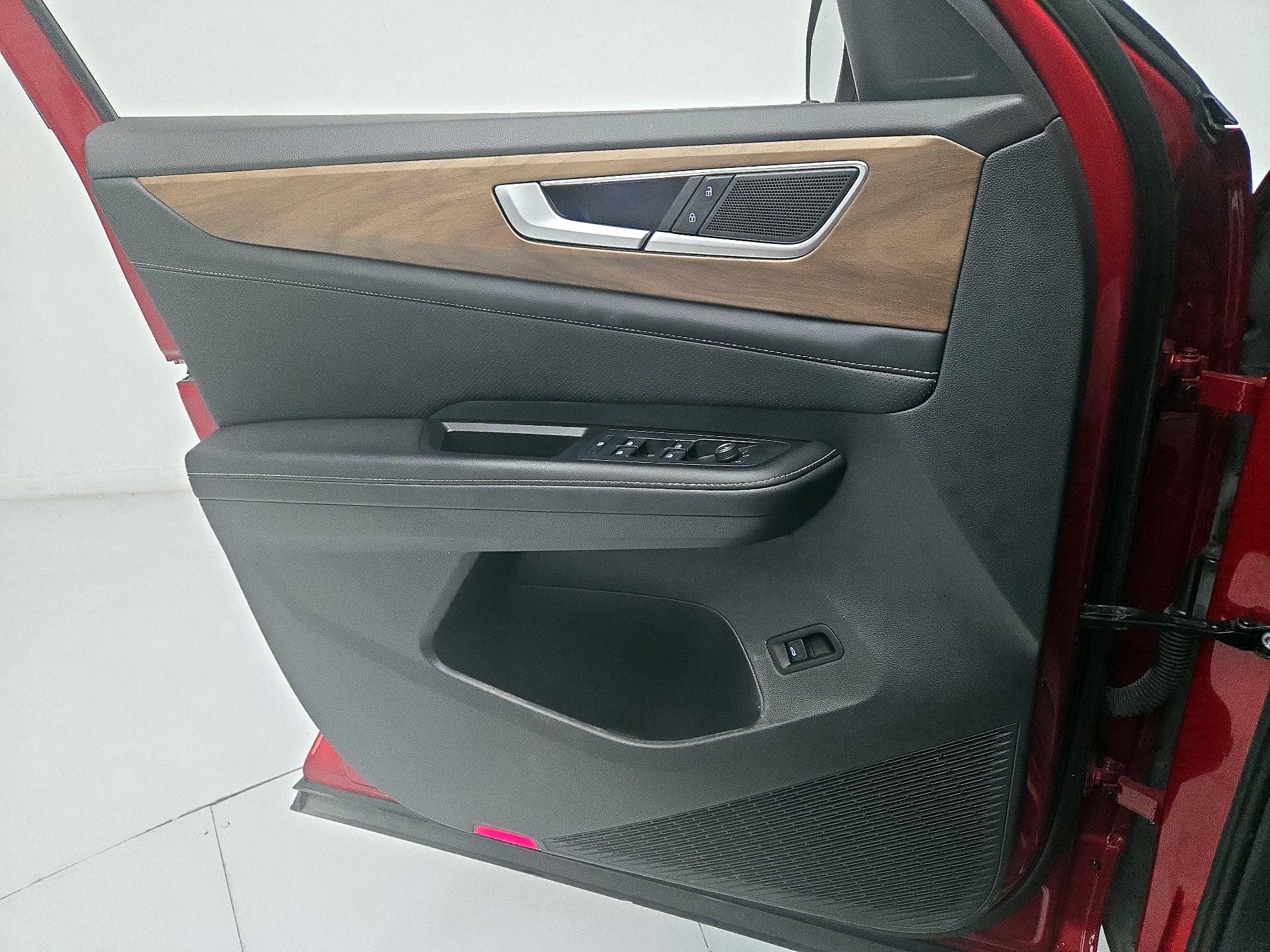 Thumbnail: 2024 Volkswagen Atlas - 12