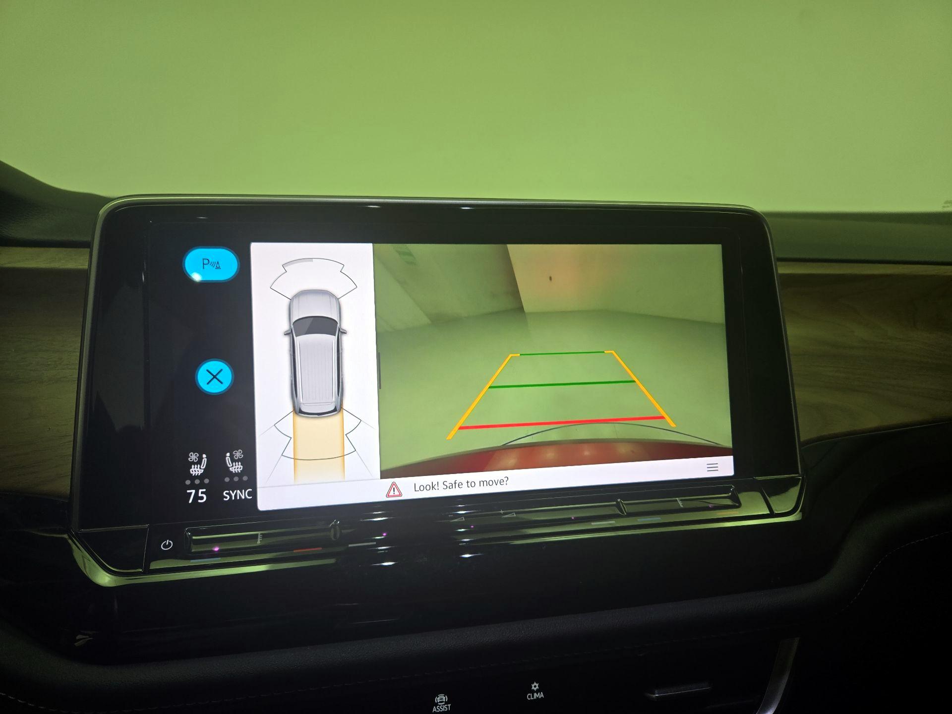 Thumbnail: 2024 Volkswagen Atlas - 13