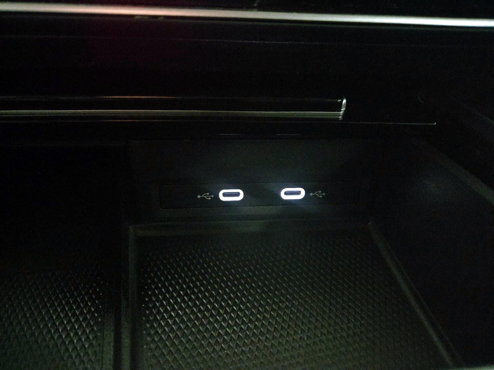 Thumbnail: 2024 Volkswagen Atlas - 17