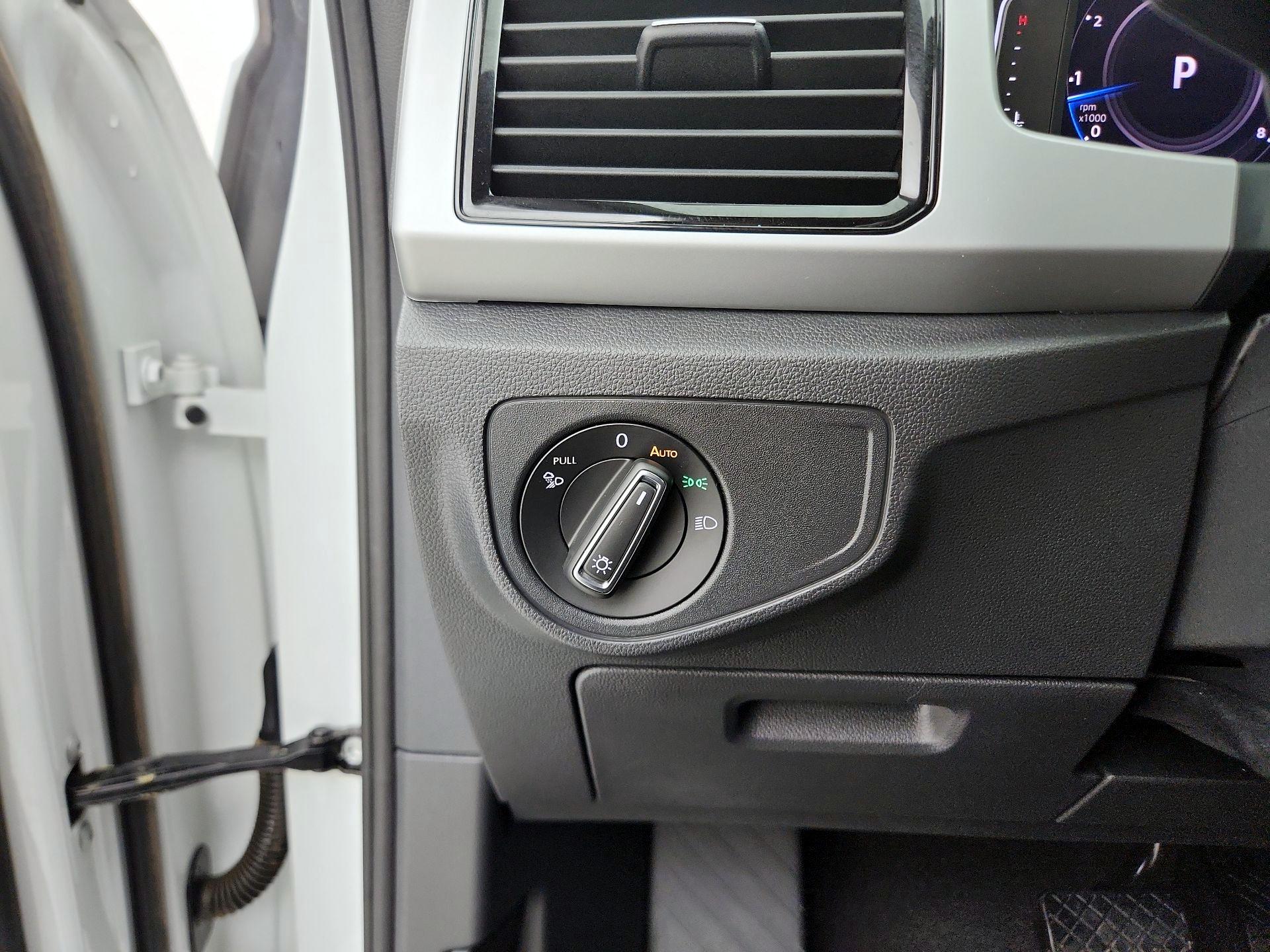 Thumbnail: 2023 Volkswagen Atlas - 13