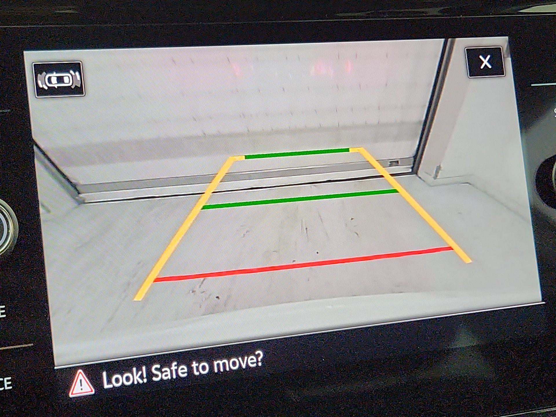 Thumbnail: 2023 Volkswagen Atlas - 14