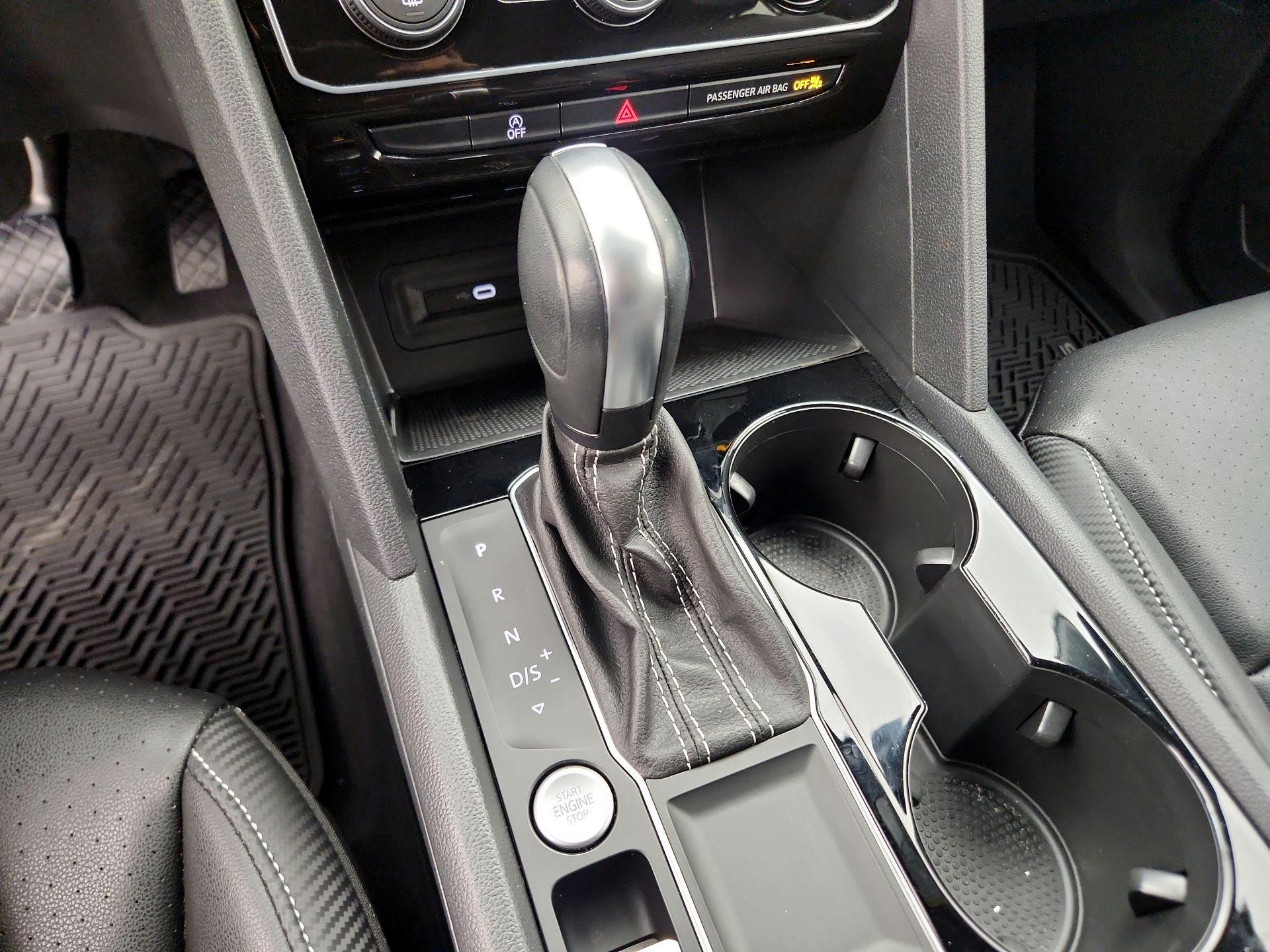 Thumbnail: 2023 Volkswagen Atlas - 17