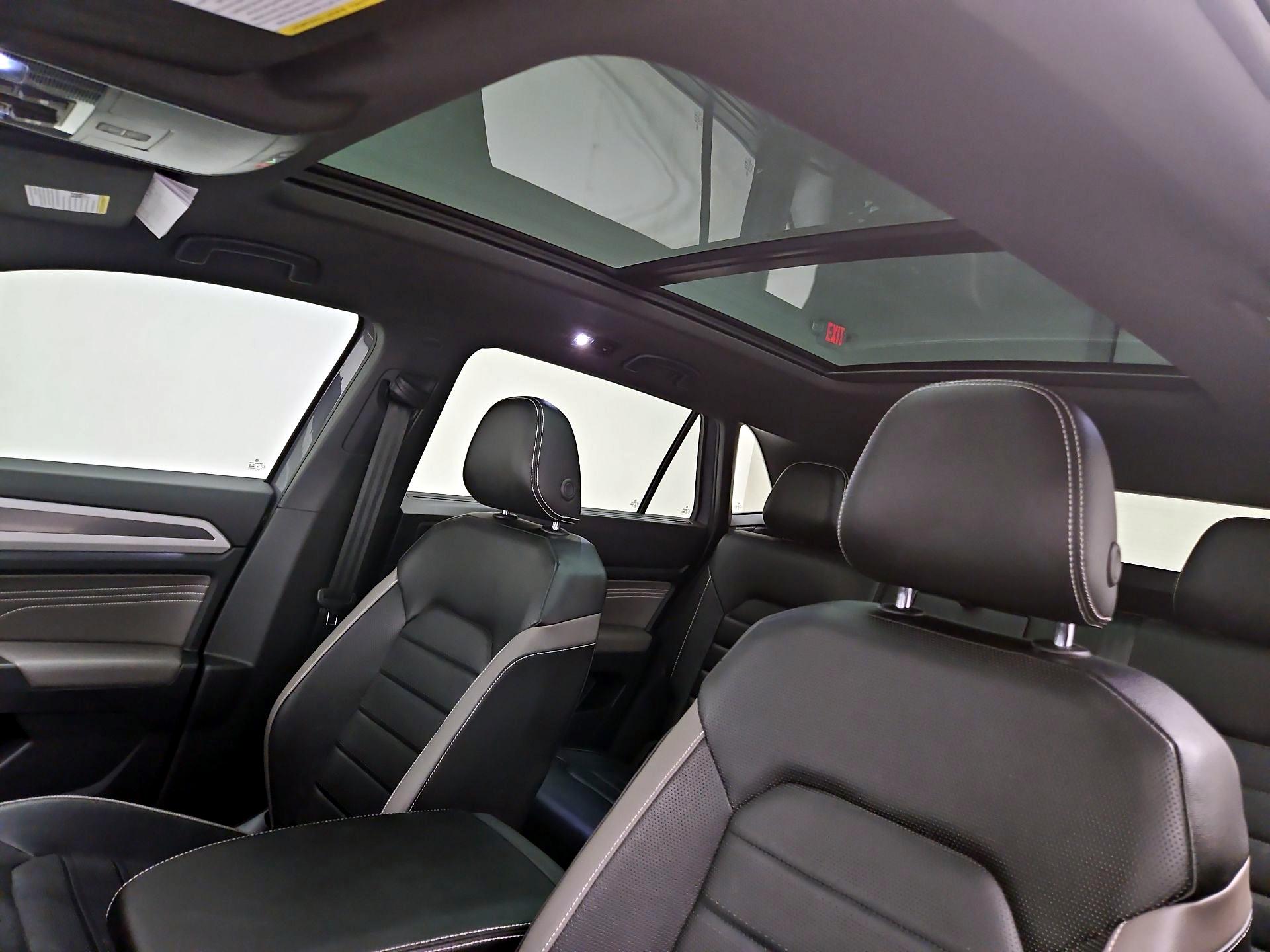 Thumbnail: 2021 Volkswagen Atlas - 20