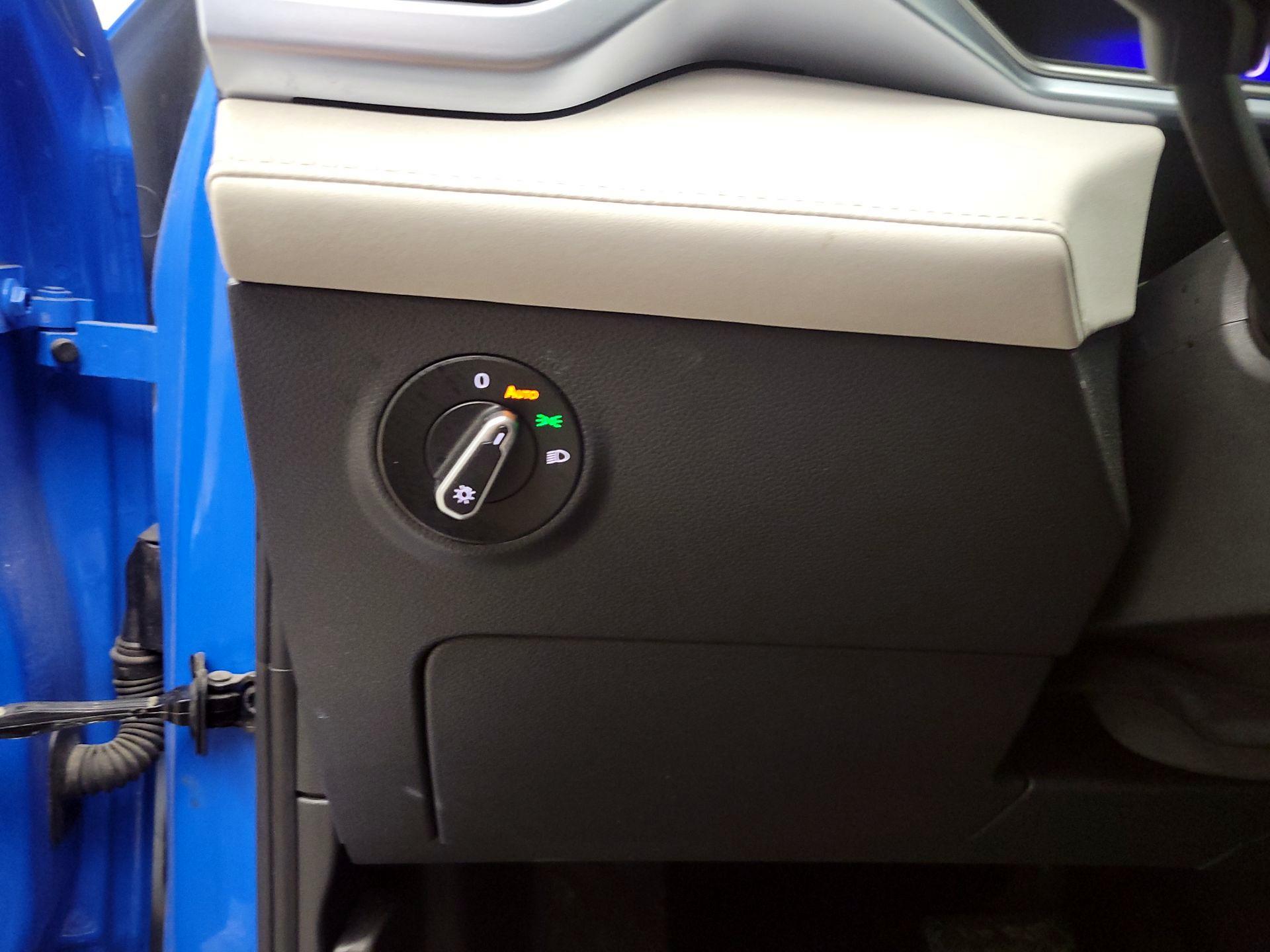 Thumbnail: 2025 Volkswagen Taos - 13