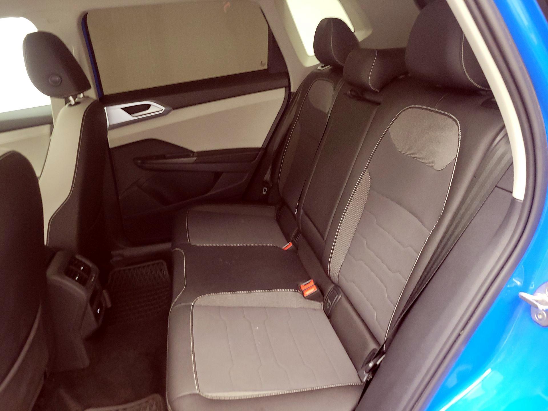 Thumbnail: 2025 Volkswagen Taos - 20