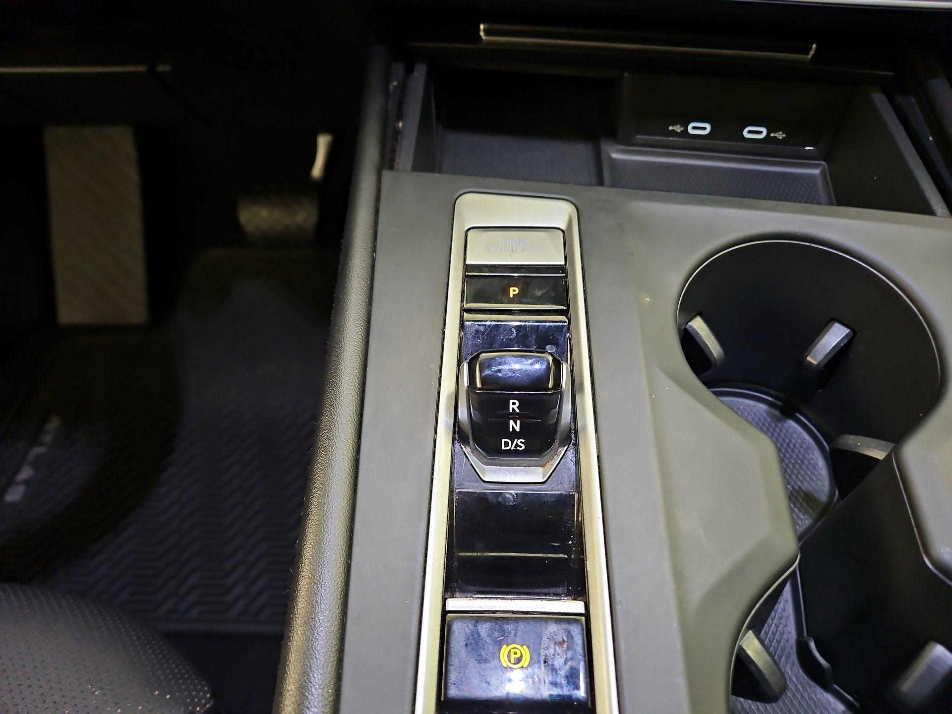 Thumbnail: 2024 Volkswagen Atlas - 17