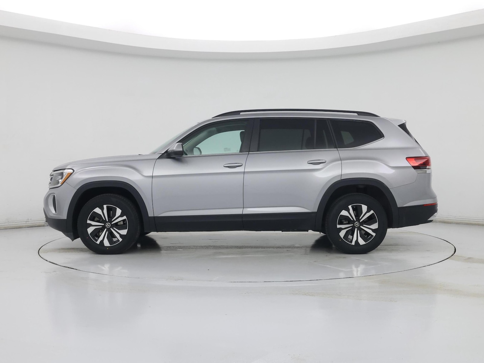 2024 Volkswagen Atlas SE - Photo 4